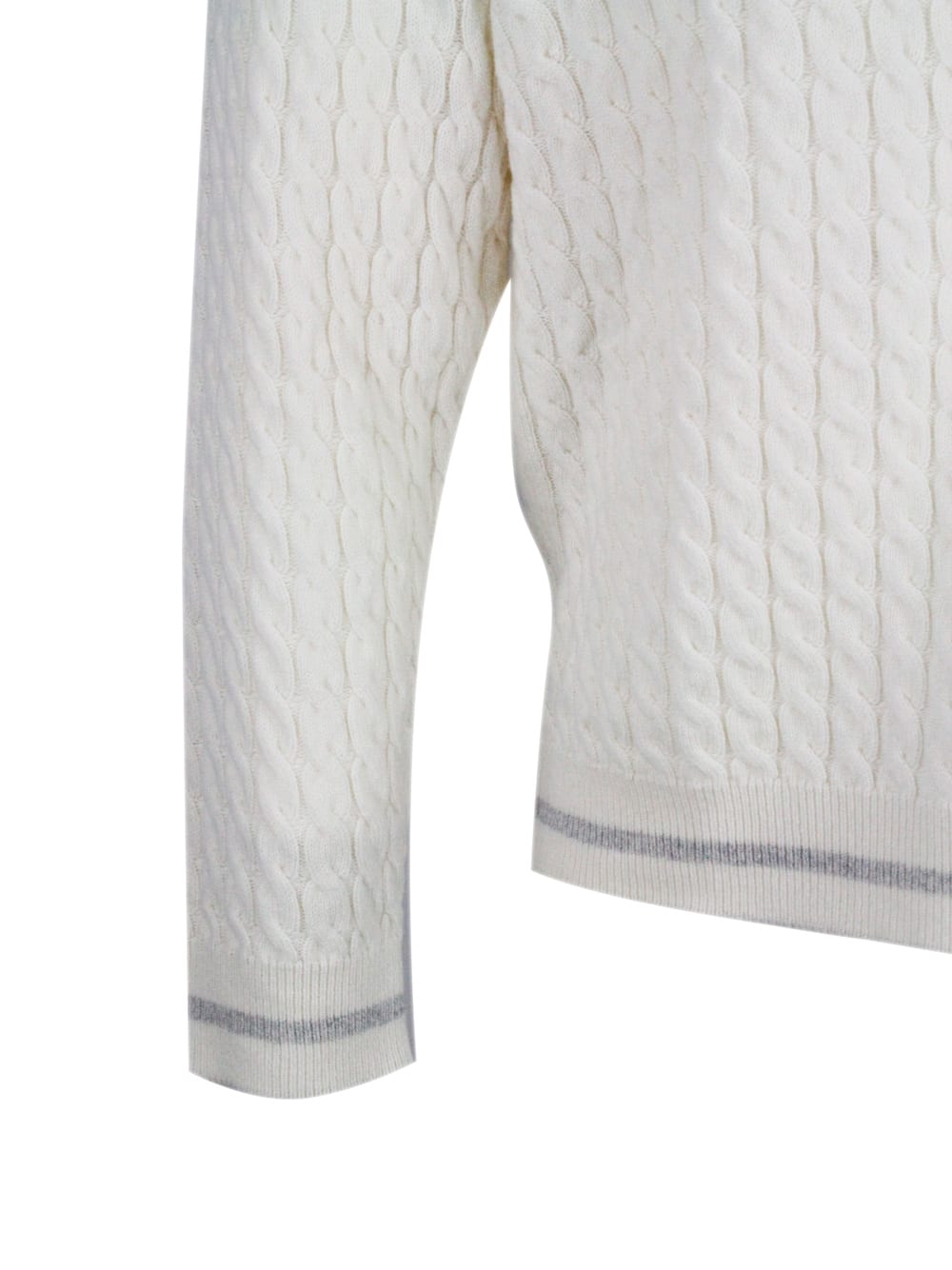 Eleventy Sweaters In White