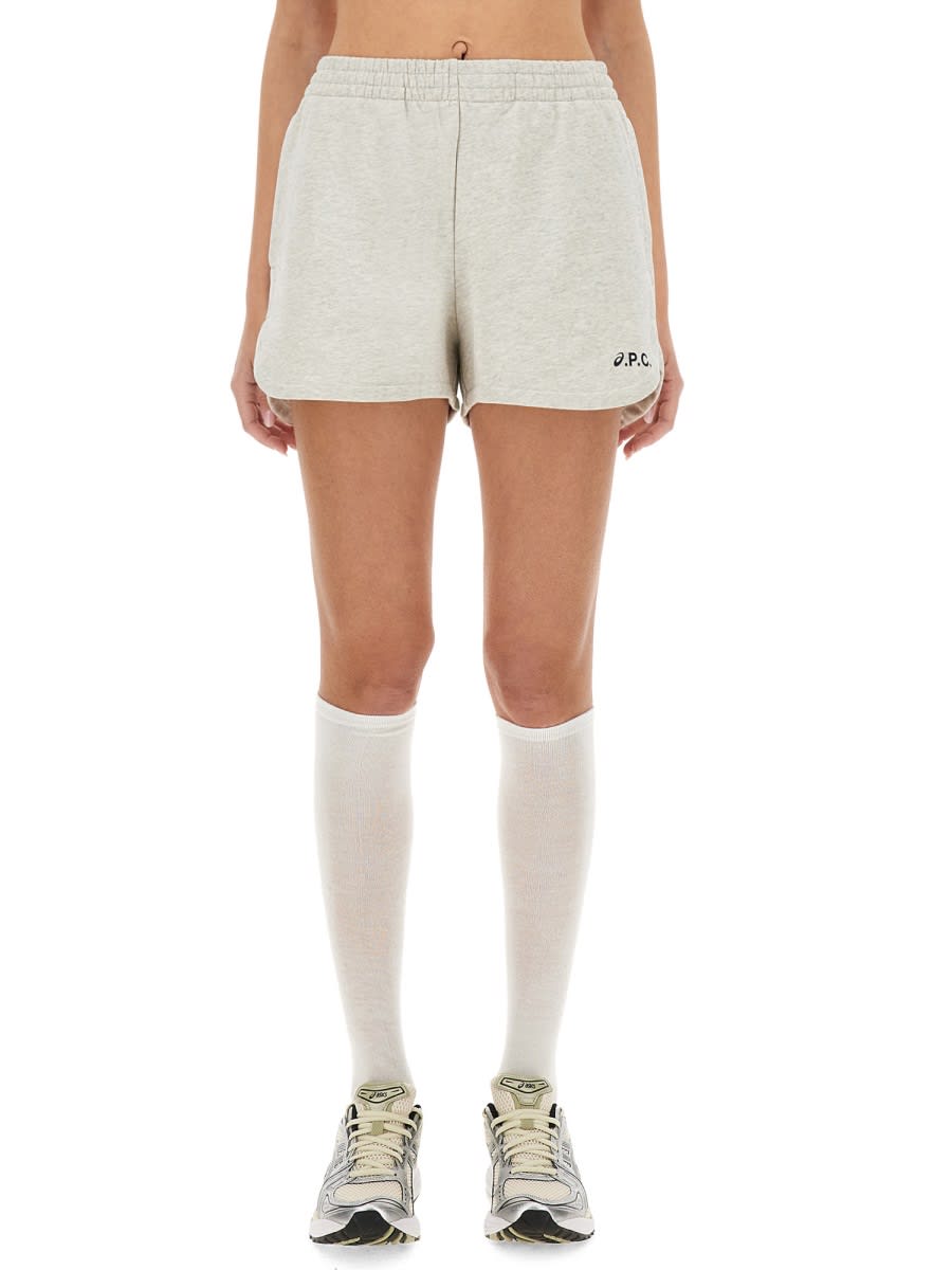 Shorts rain
