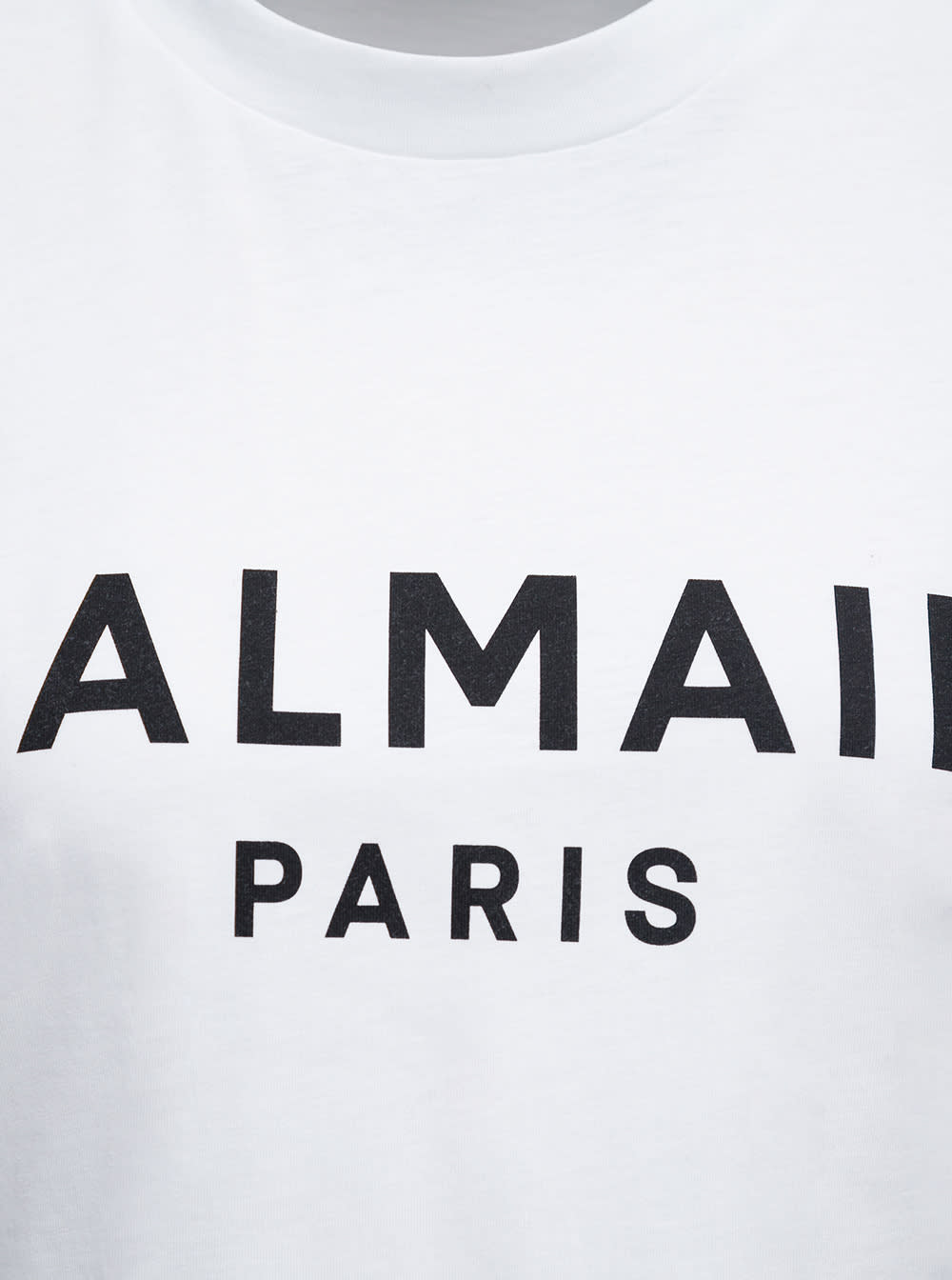 Shop Balmain White Cropped T-shirt With Contrasting Logo Print In Cotton Woman