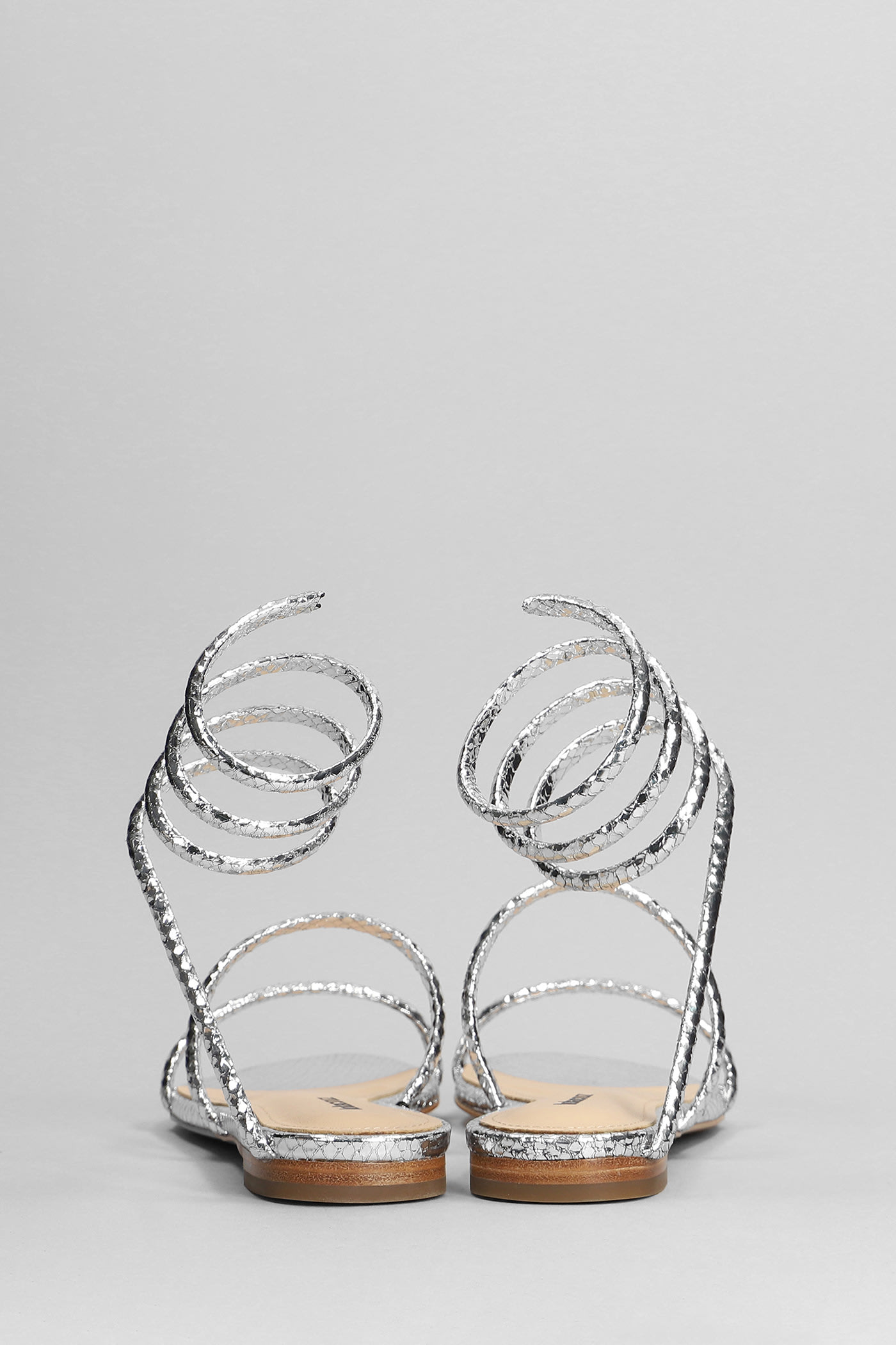 LOLA CRUZ GRETA FLAT FLATS IN SILVER LEATHER