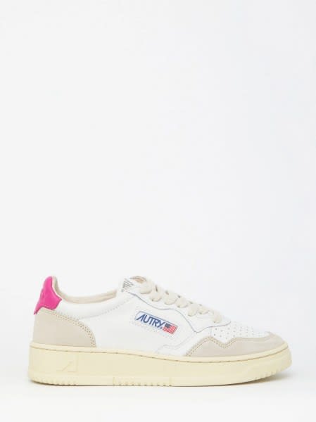AUTRY MEDALIST LOW SNEAKERS IN FUCHSIA WHITE LEATHER AND SUEDE