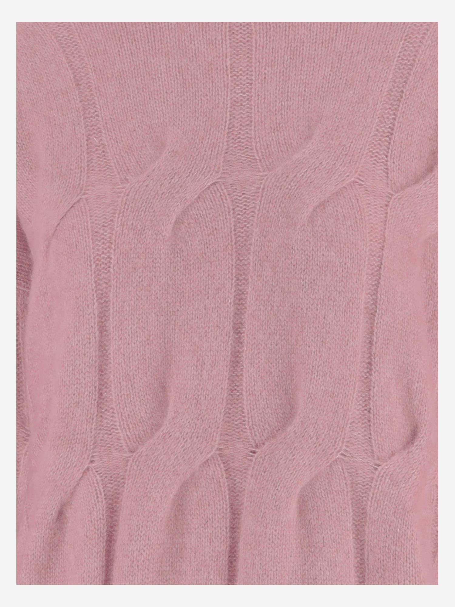 Allude Cashmere And Silk Cable Knit Sweater In Pink
