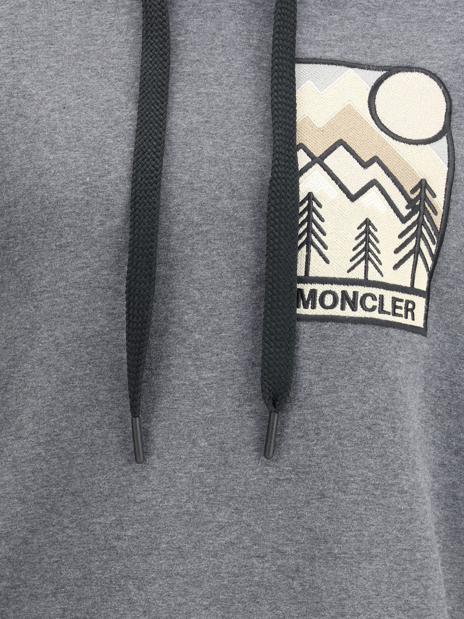 Moncler Mountain-logo Hoodie Sweater In Blue