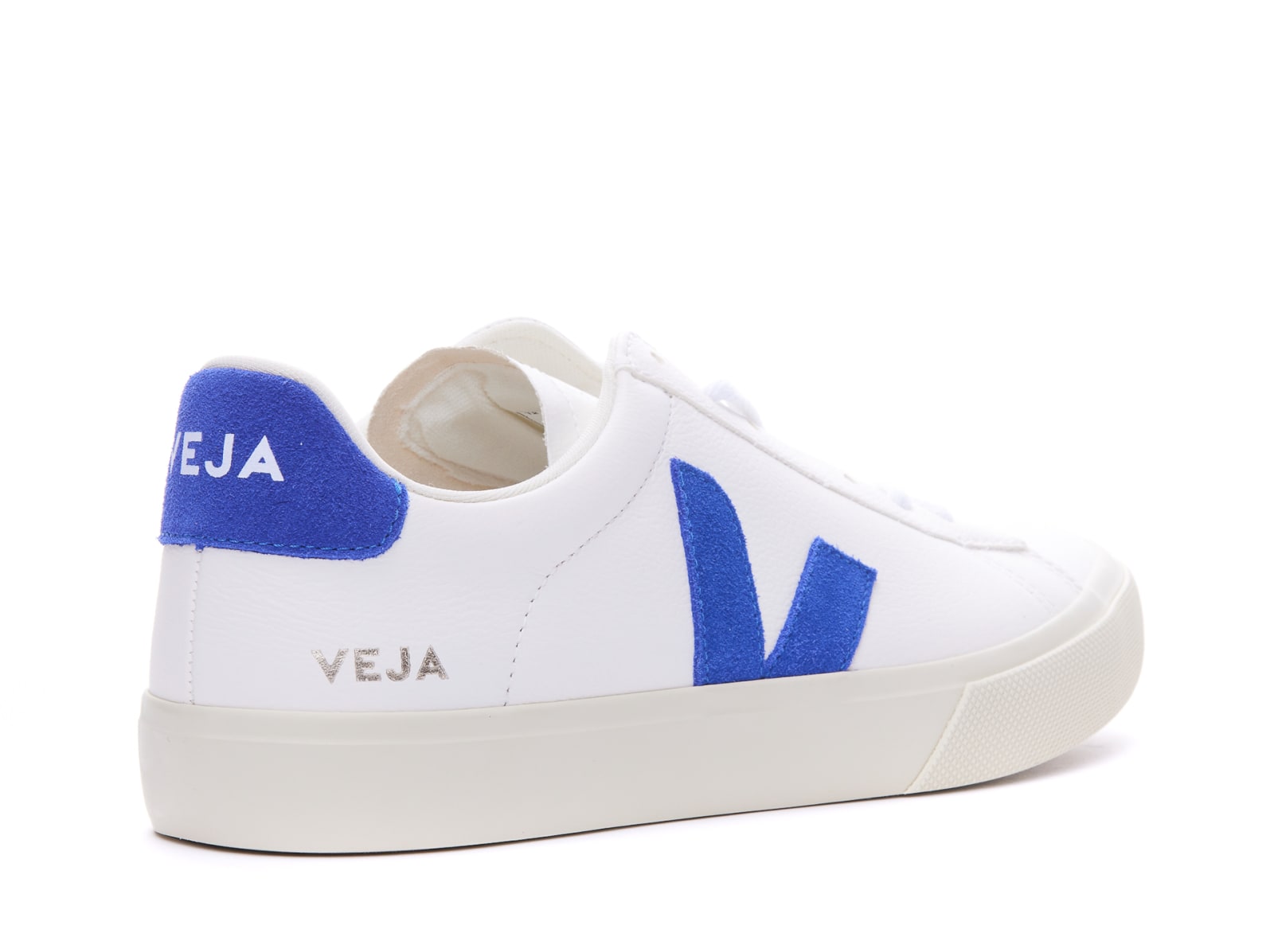 Shop Veja Campo Chromefree Sneakers In Extra White Paros