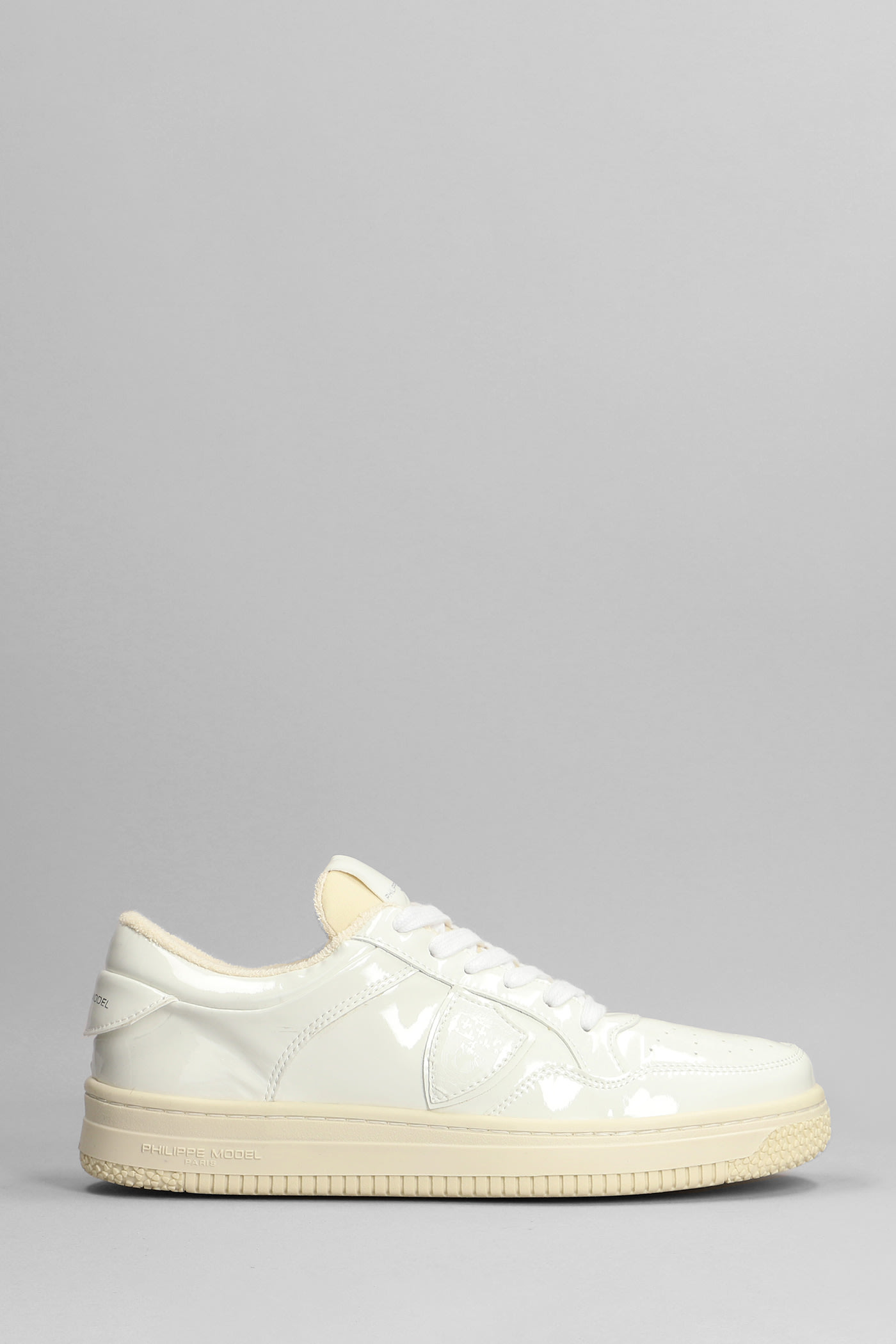 Philippe Model Lyon Sneakers In White Patent Leather
