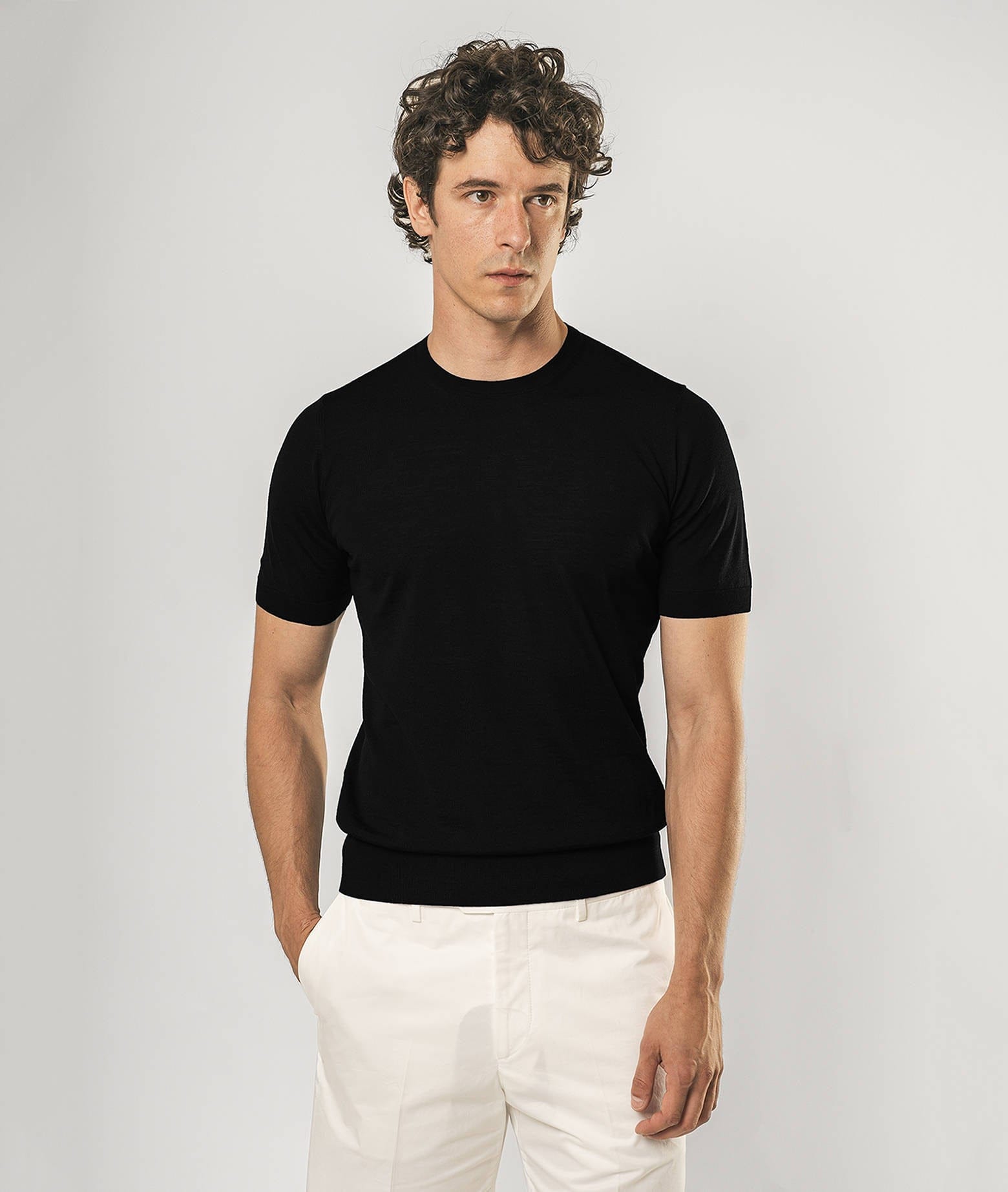 Larusmiani Crewneck Roquebrune T-shirt In Black