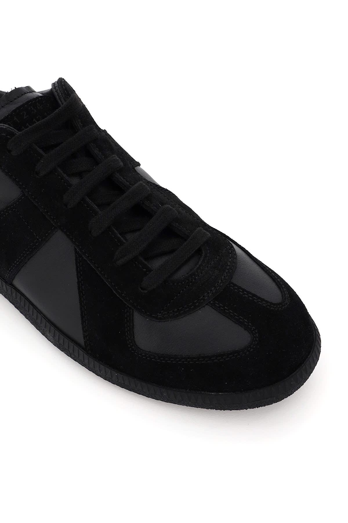 Maison Margiela Replica Low Top Sneakers In 900