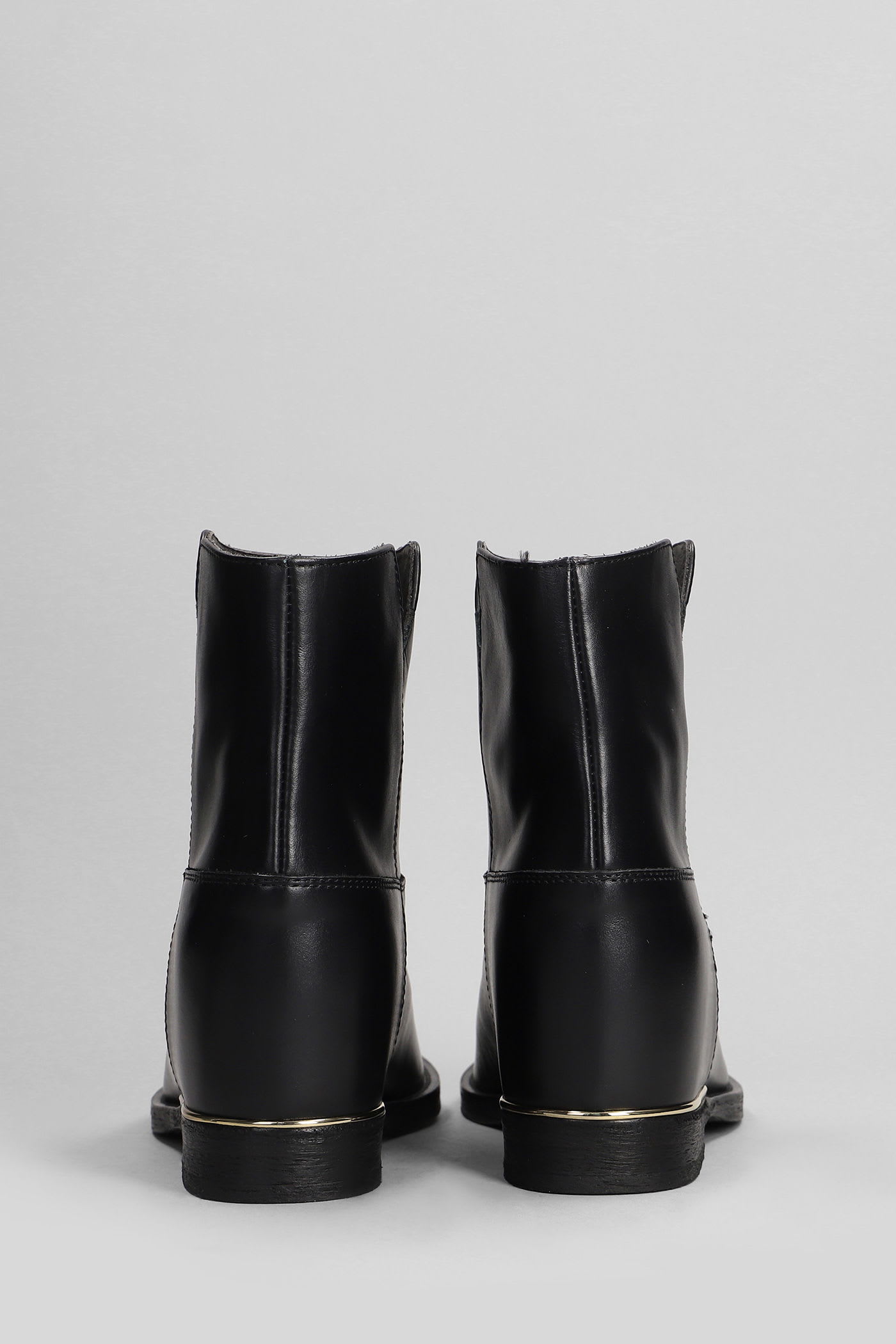 Via Roma 15 Ankle Boots Inside Wedge In Black Leather In Black