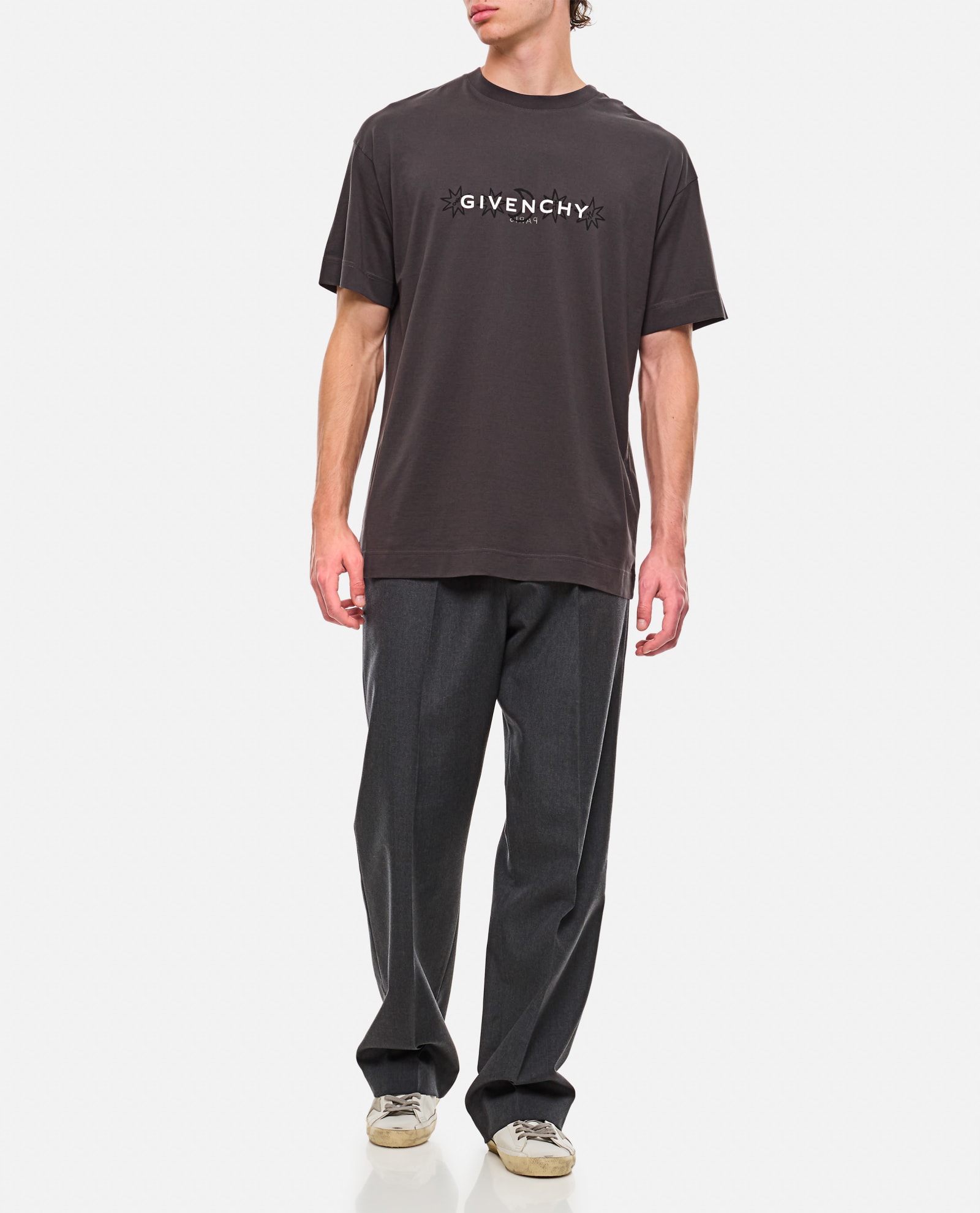 Shop Givenchy Standard T-shirt In Grey