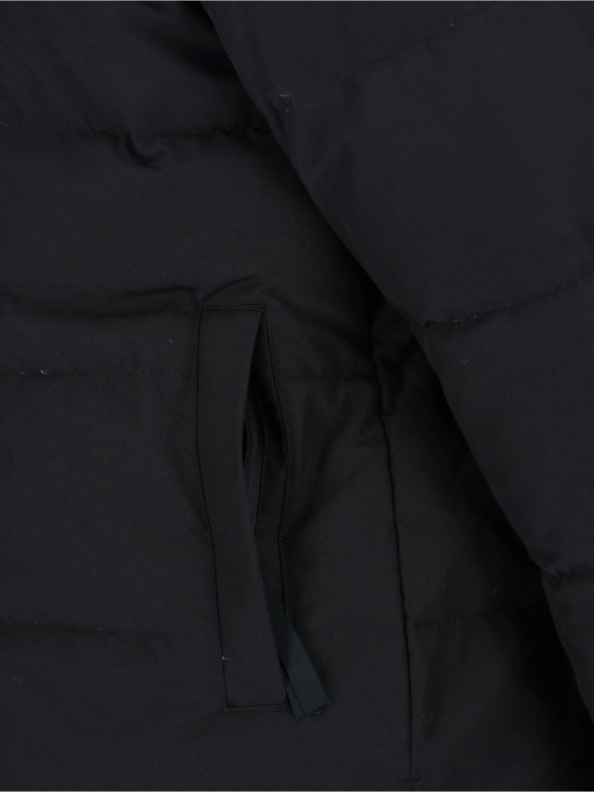 Canada Goose Macmillan Down Jacket In Black