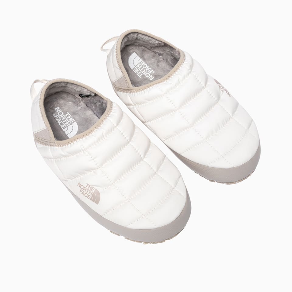 Shop The North Face Thermoball Traction V Slippers In White