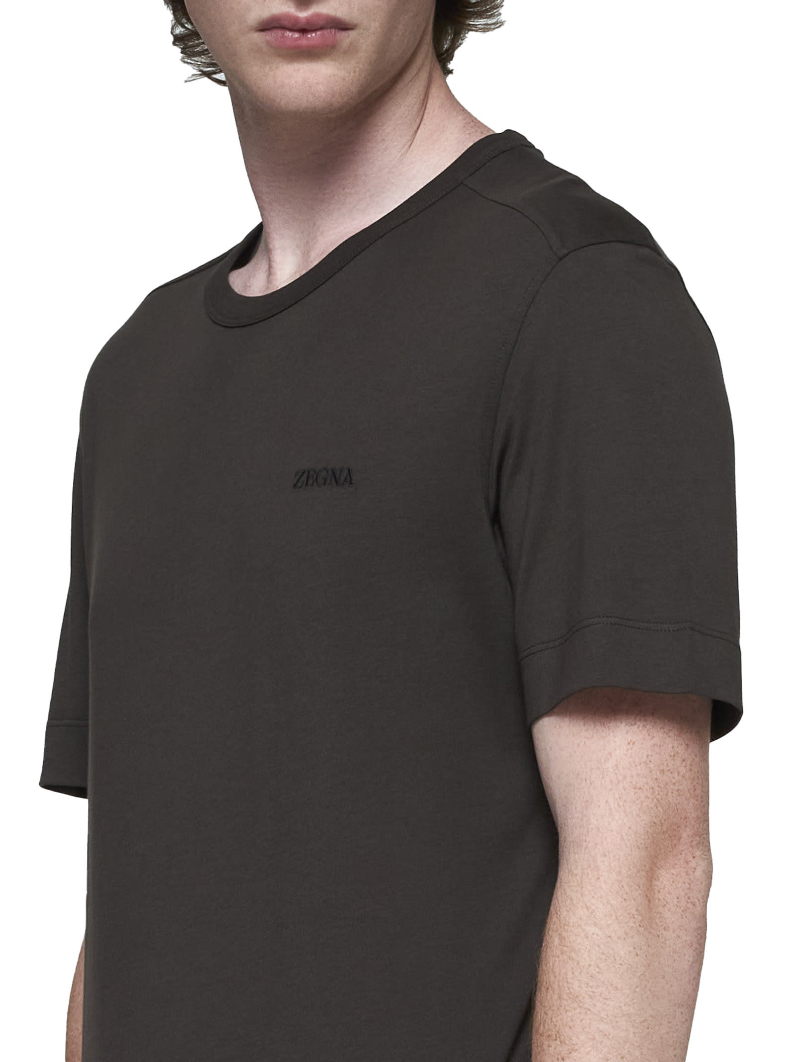 Shop Zegna T-shirt In Marrone Scuro Unito