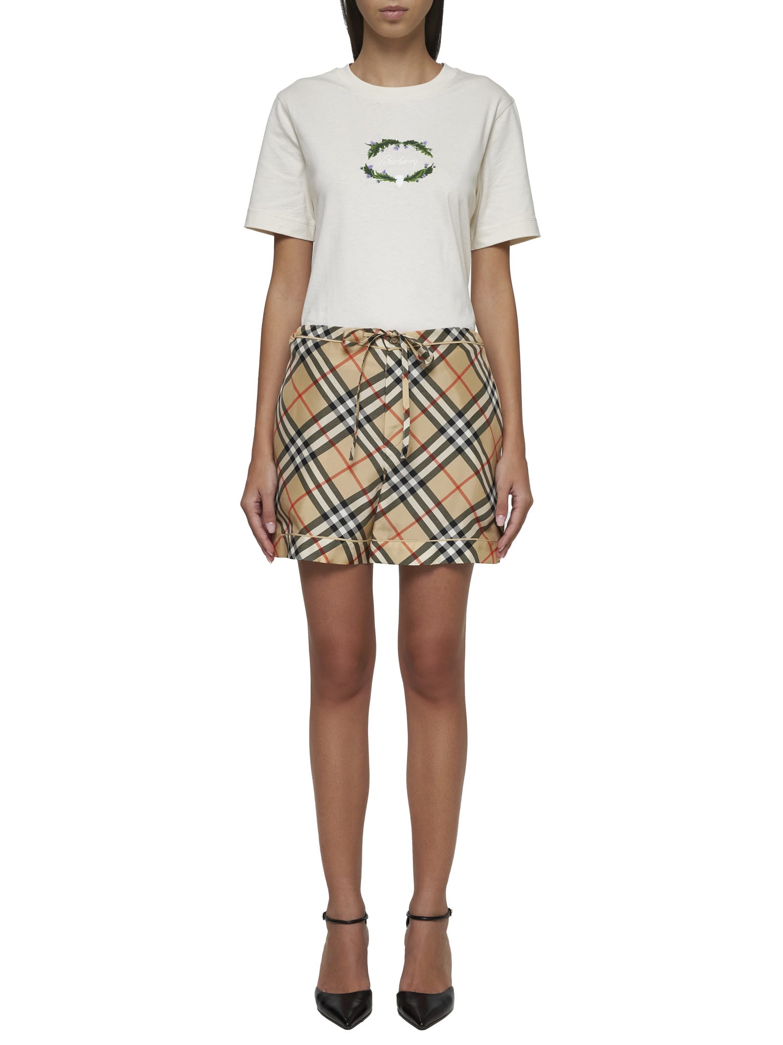 Burberry Printed Silk Shorts In Sandipcheck