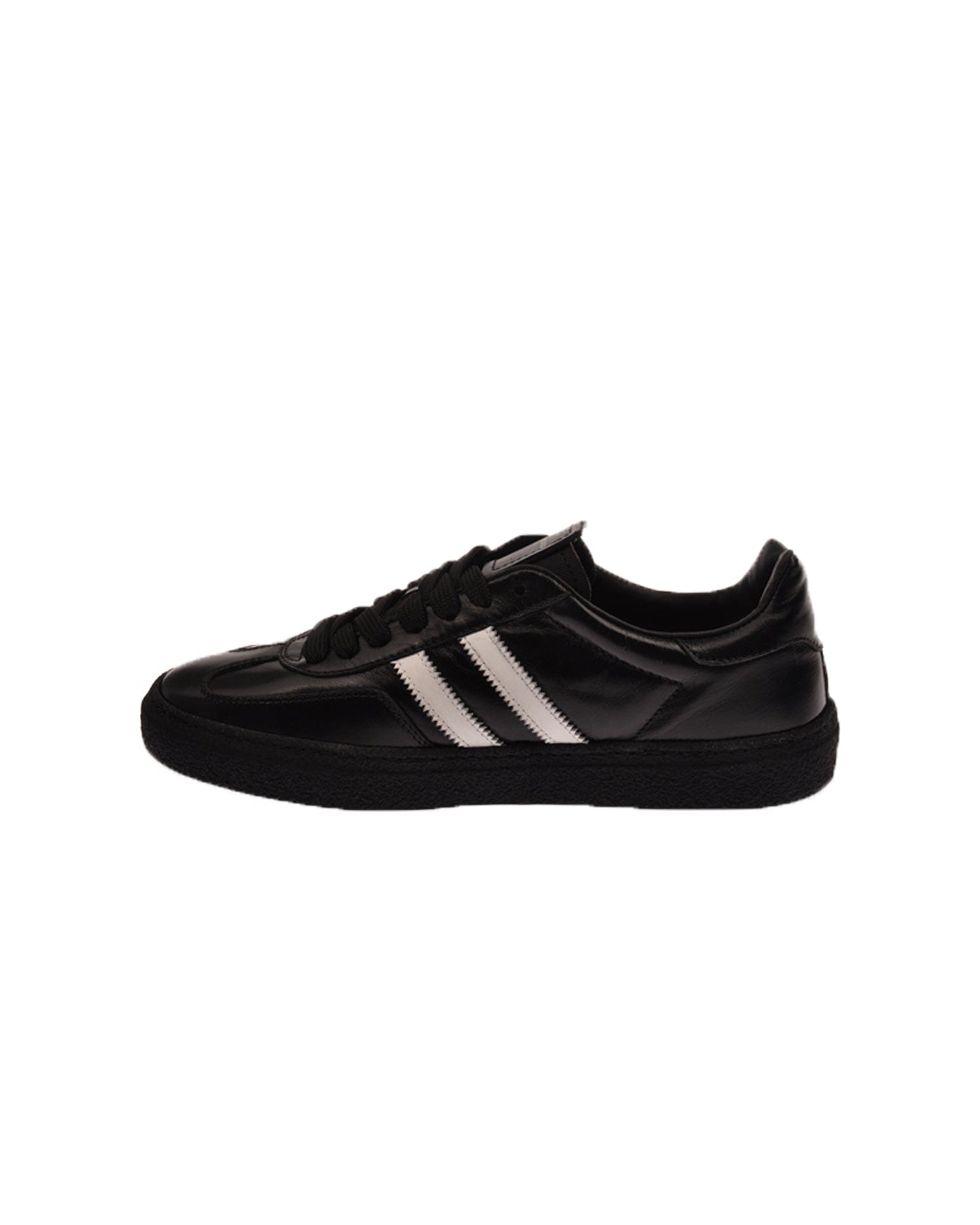 Shop John Richmond Sneakers With Contrast Lines In Nero