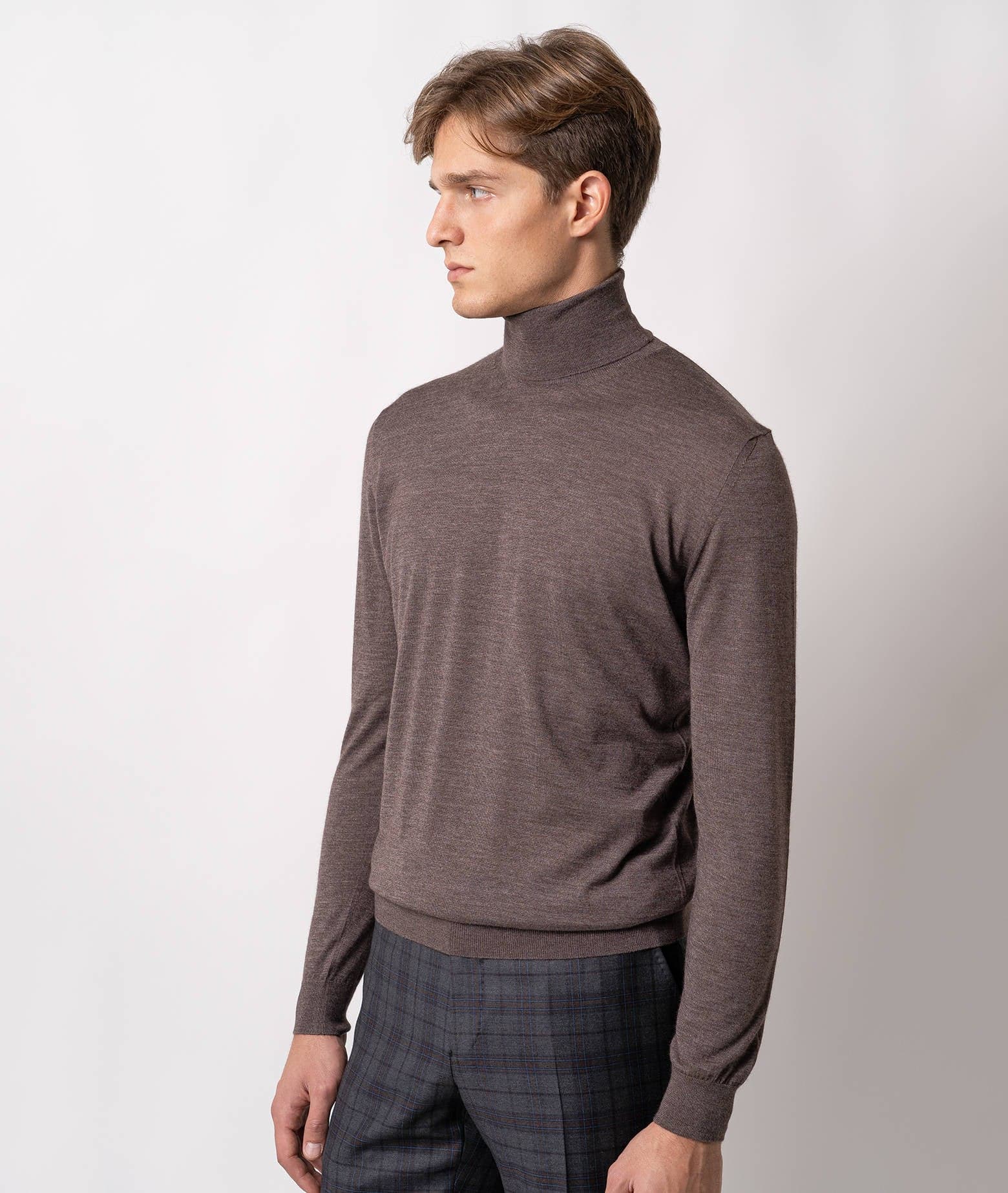 Larusmiani Turtleneck Sweater Pullman Sweater In Sand