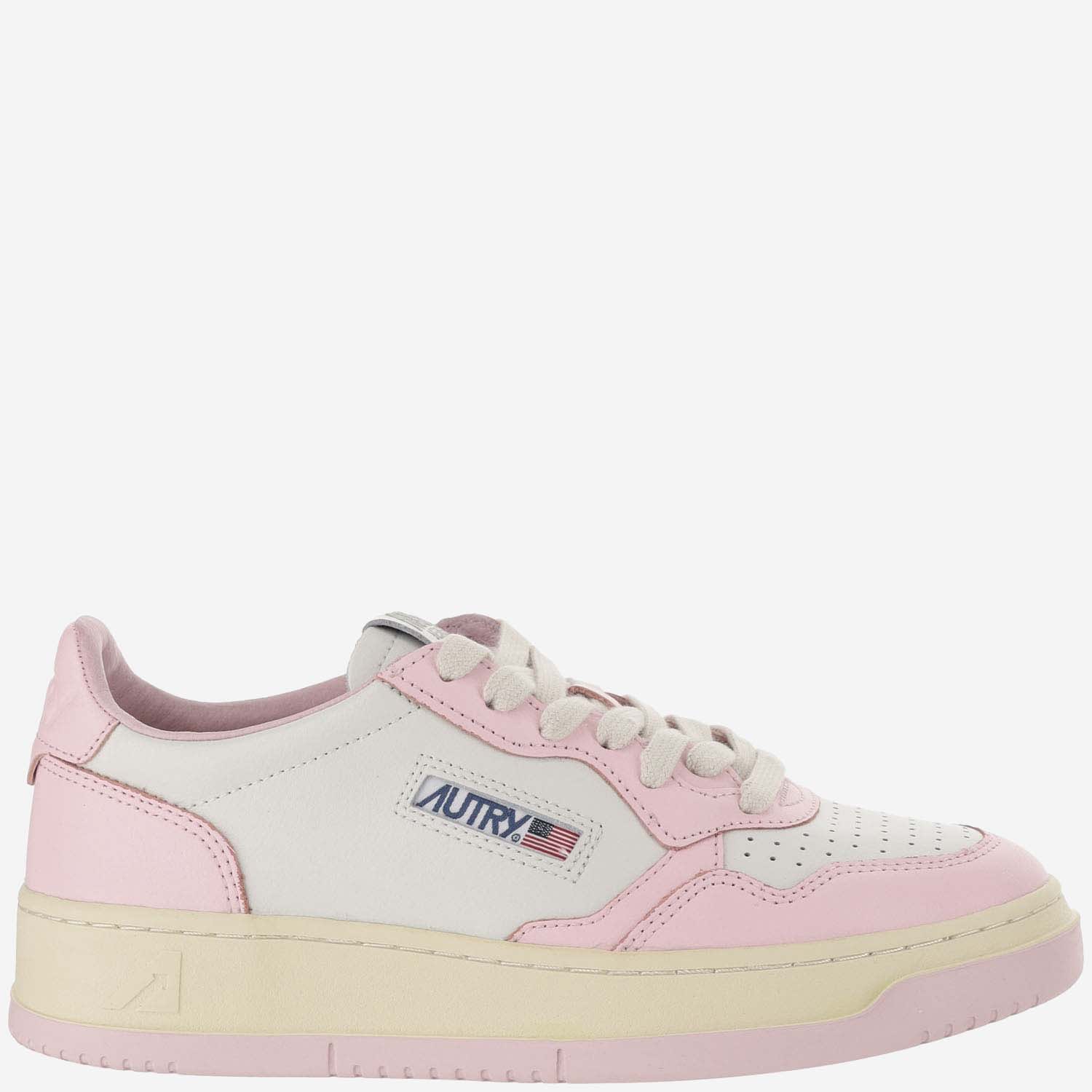 Autry Medalist Low Leather Sneakers In Pink