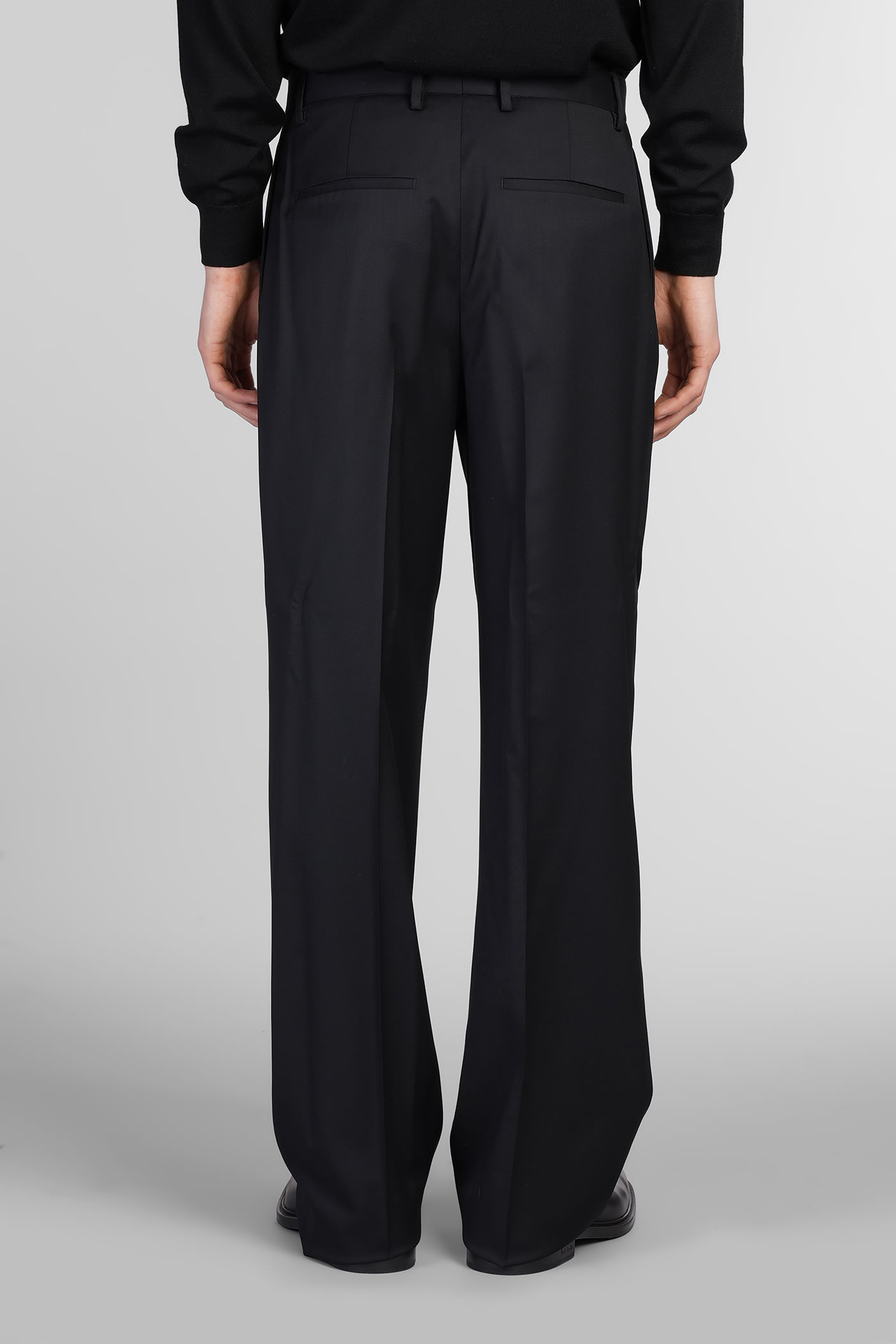 Lardini Pants In Black Wool In Black