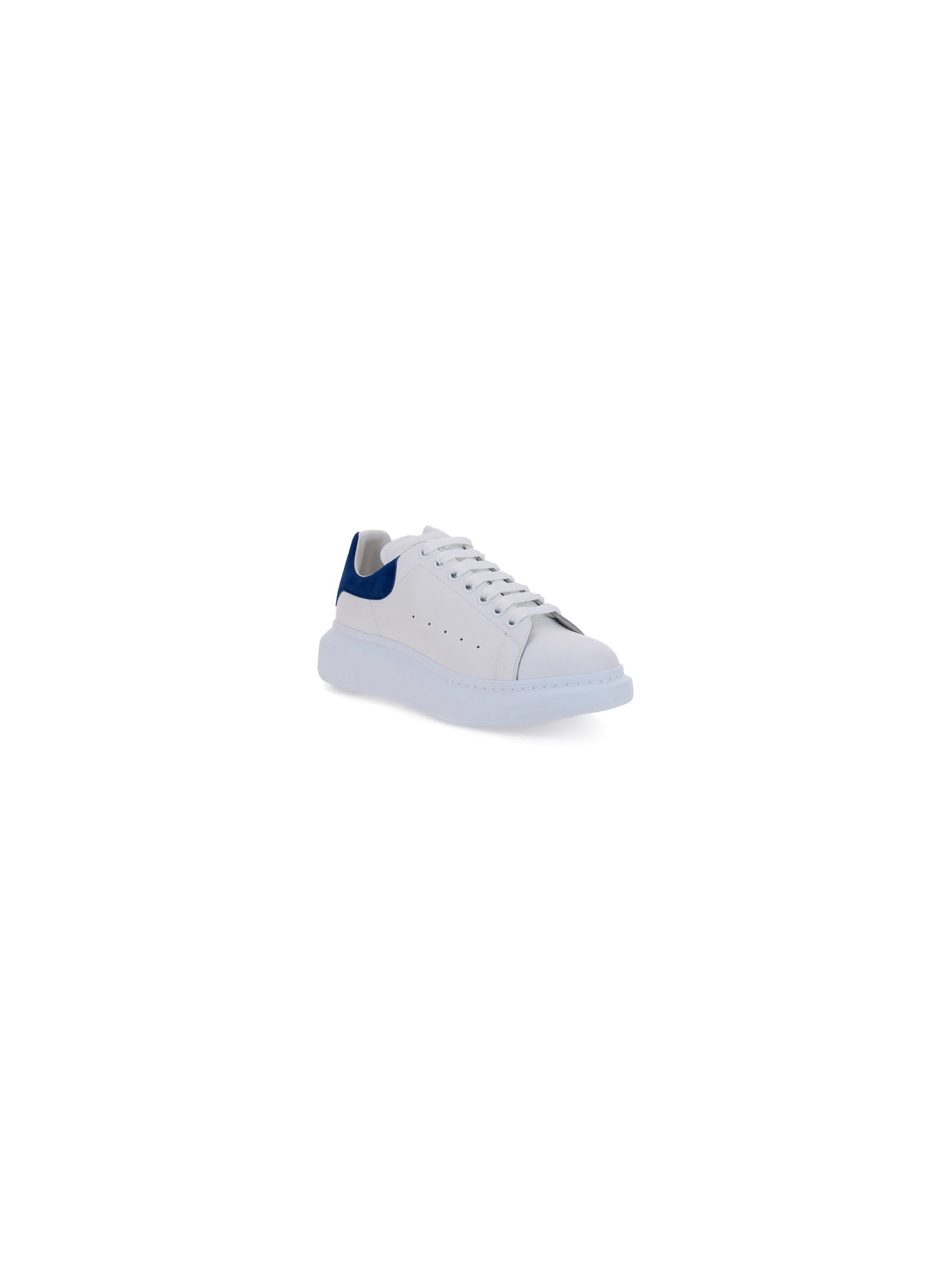 Shop Alexander Mcqueen Sneakers In Bianco