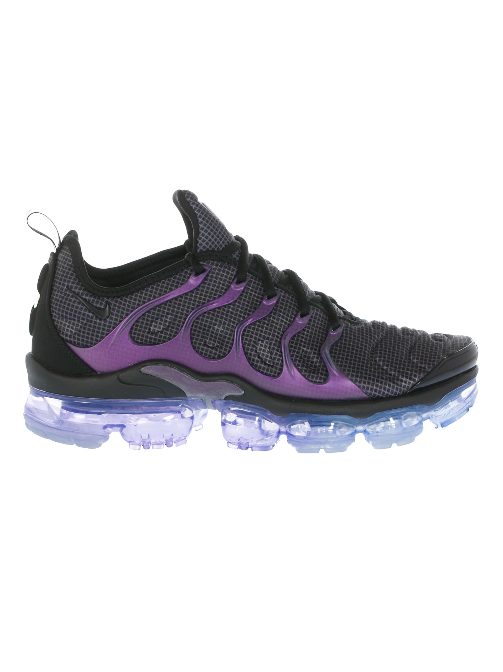 black air vapormax plus sneakers