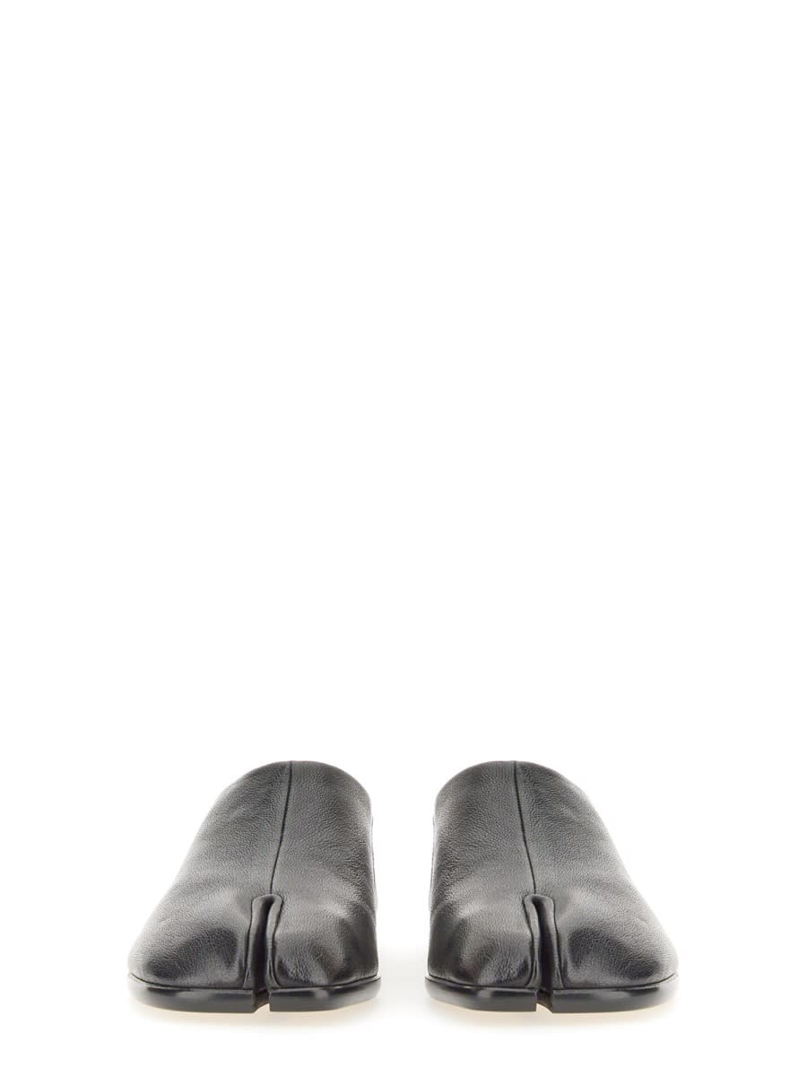 Shop Maison Margiela Tabi Flat Without Laces In Black