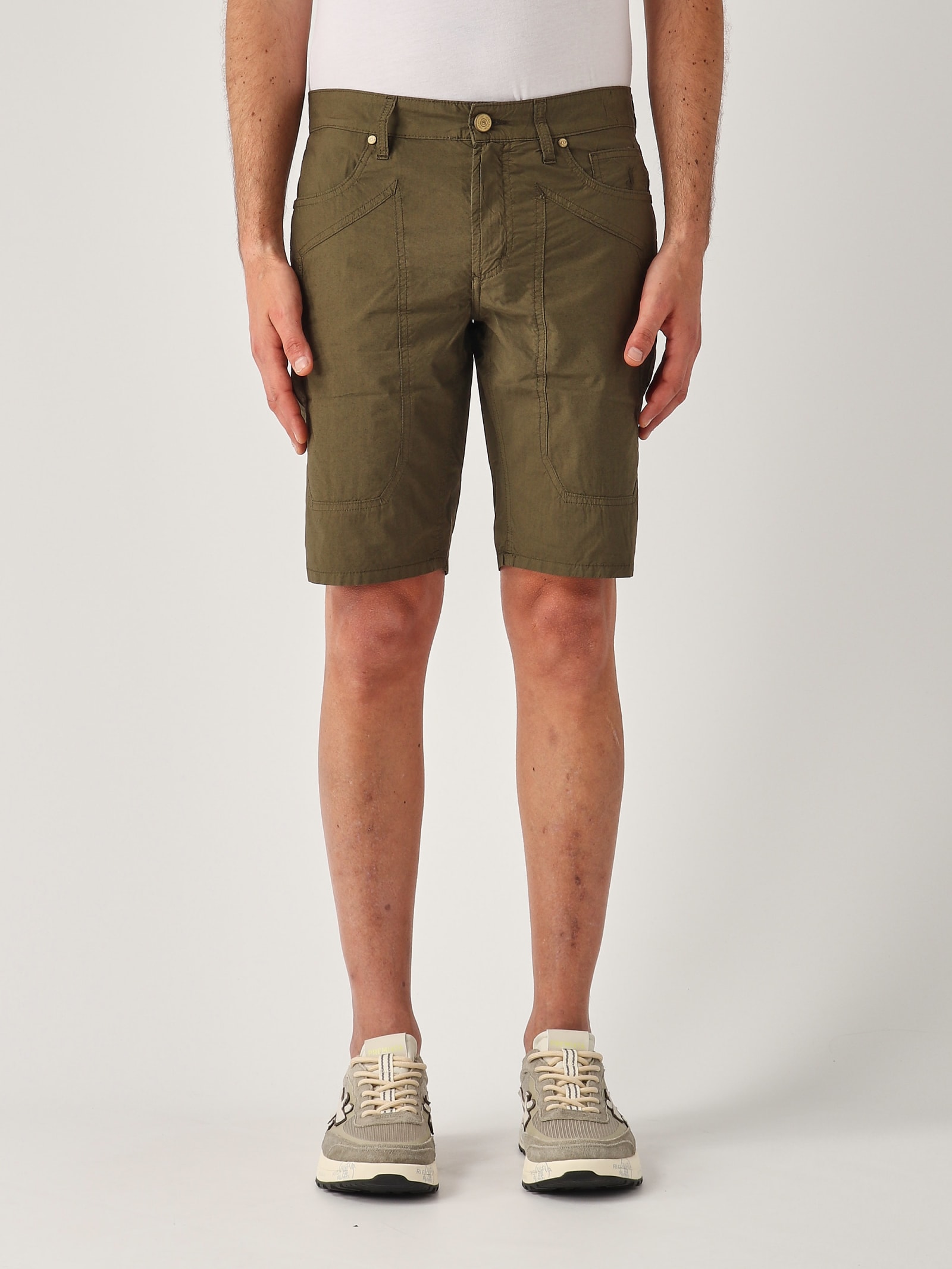 Shop Jeckerson Short Uomo Shorts In Militare