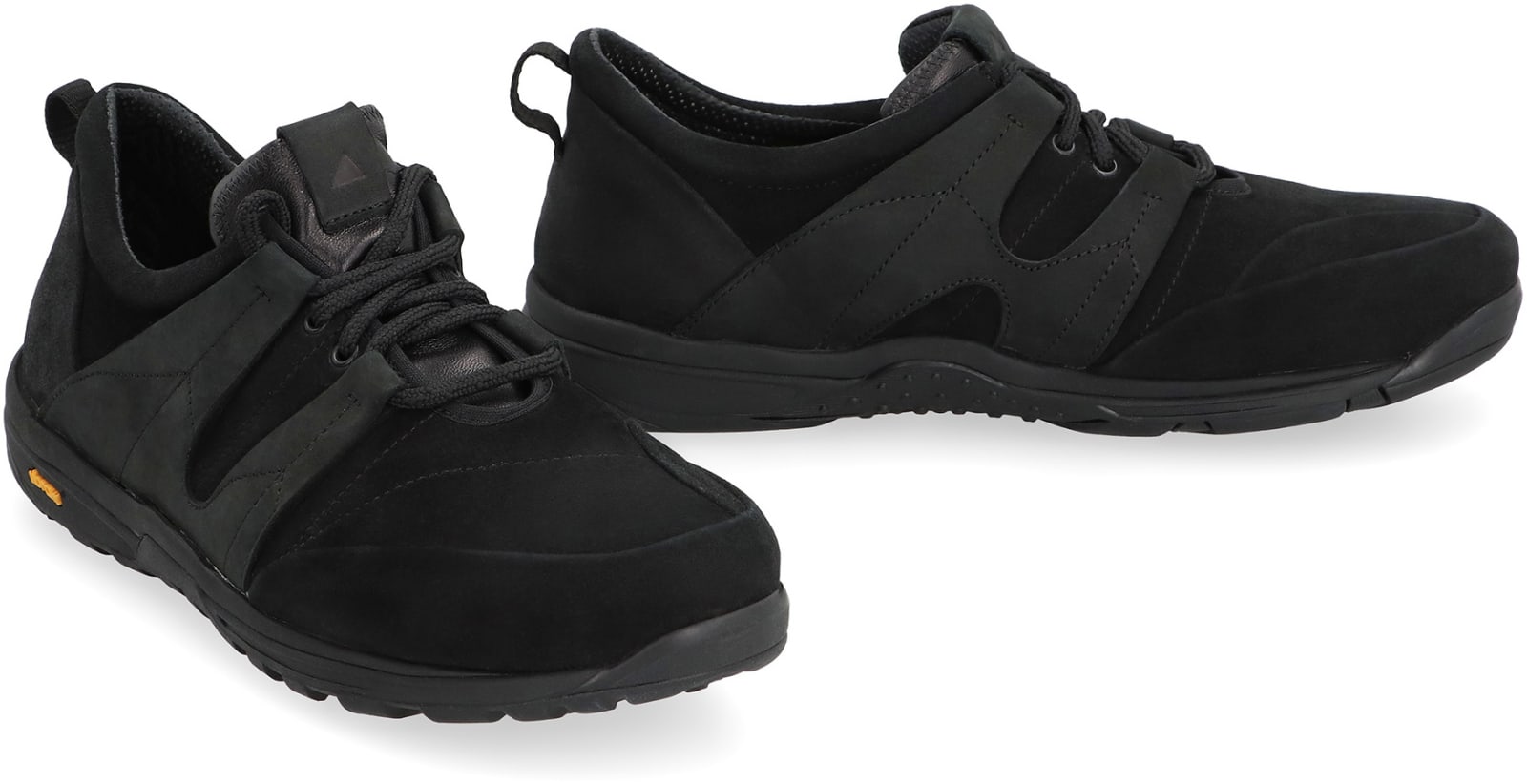 Shop Volta Ct-e Low-top Sneakers In Black