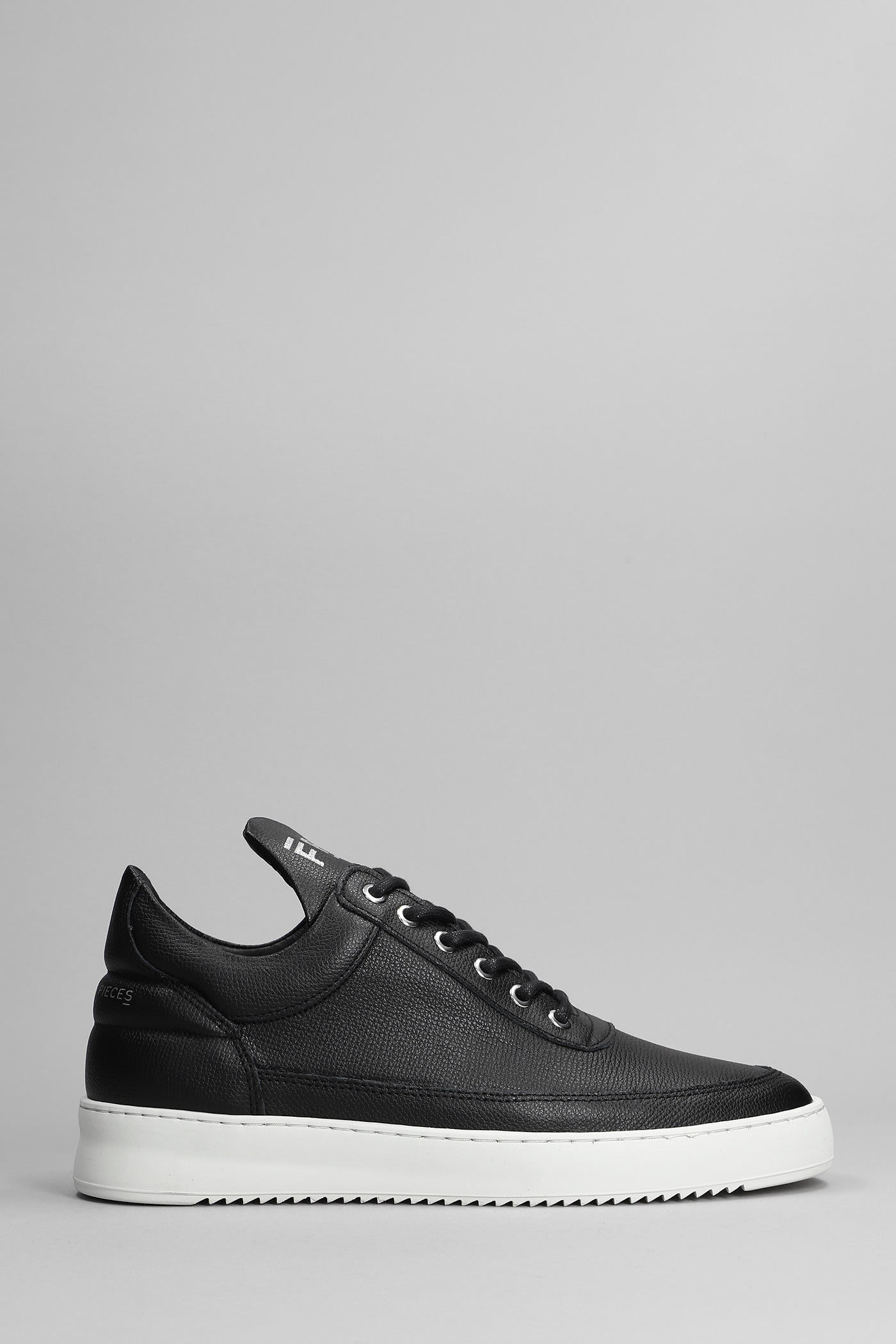 Filling Pieces Low Top Crumbs Sneakers In Black Leather