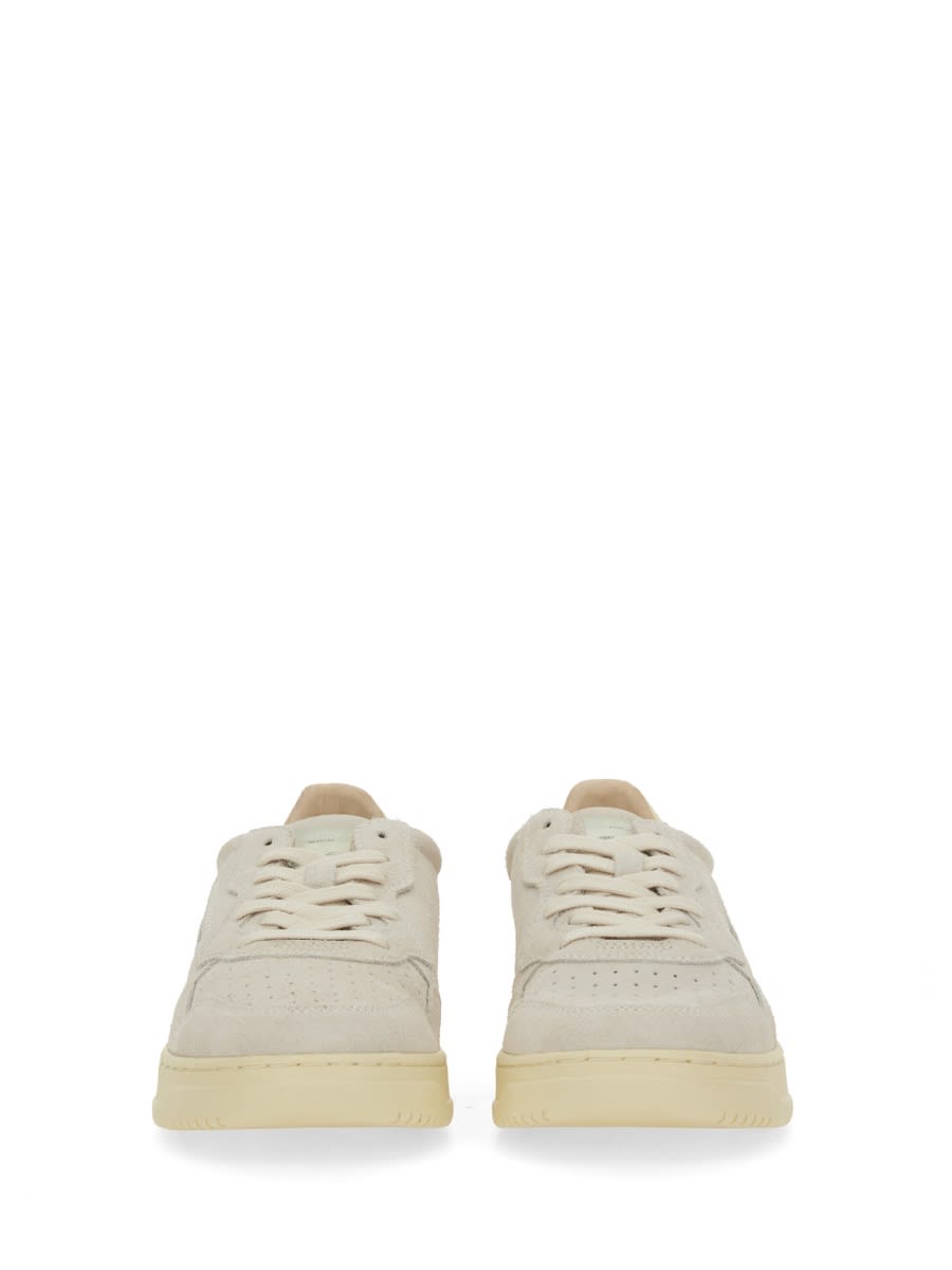 Autry Medalist Perforated Sneakers In White