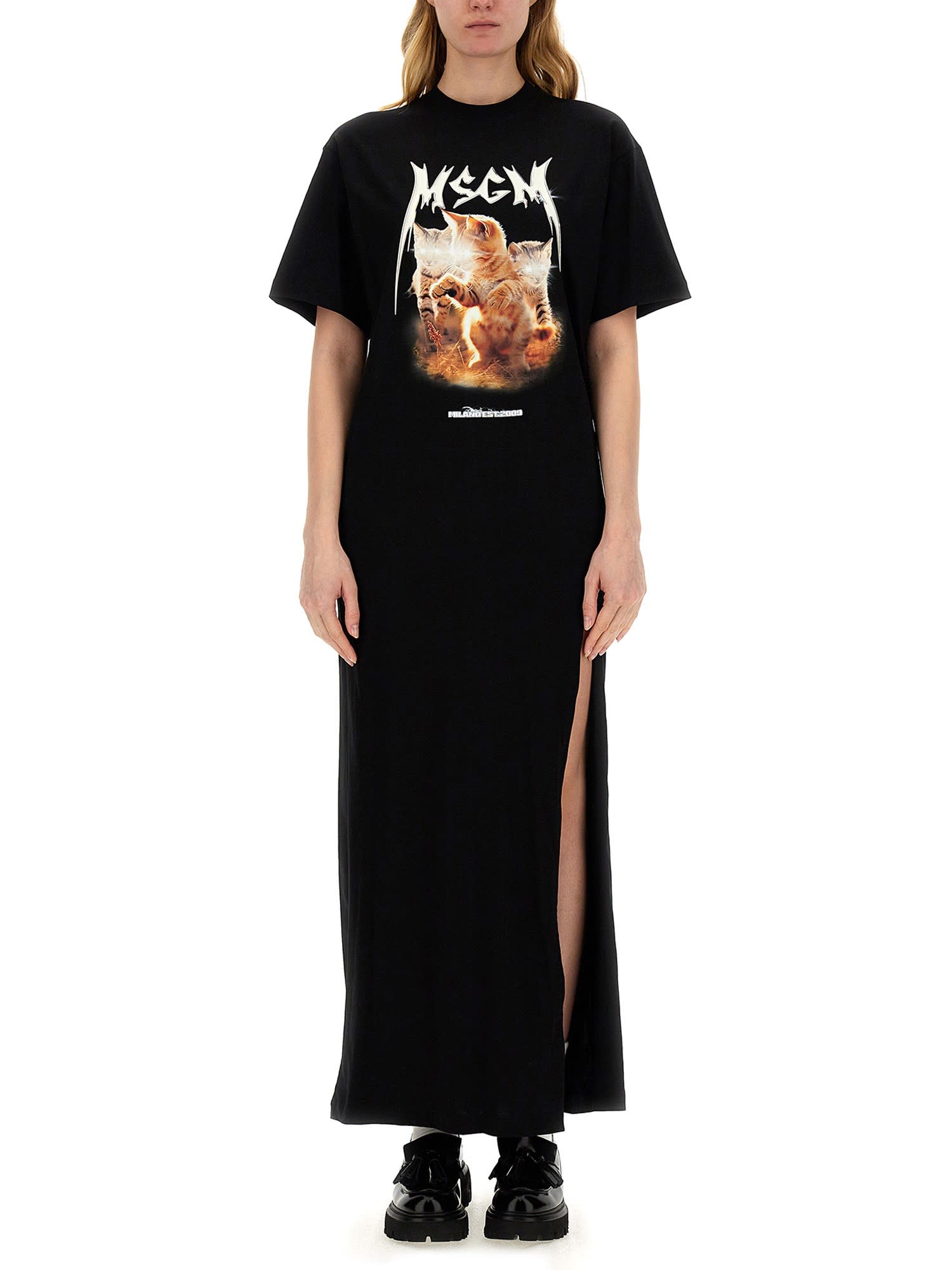 Shop Msgm Logo Print T-shirt Dress In Black