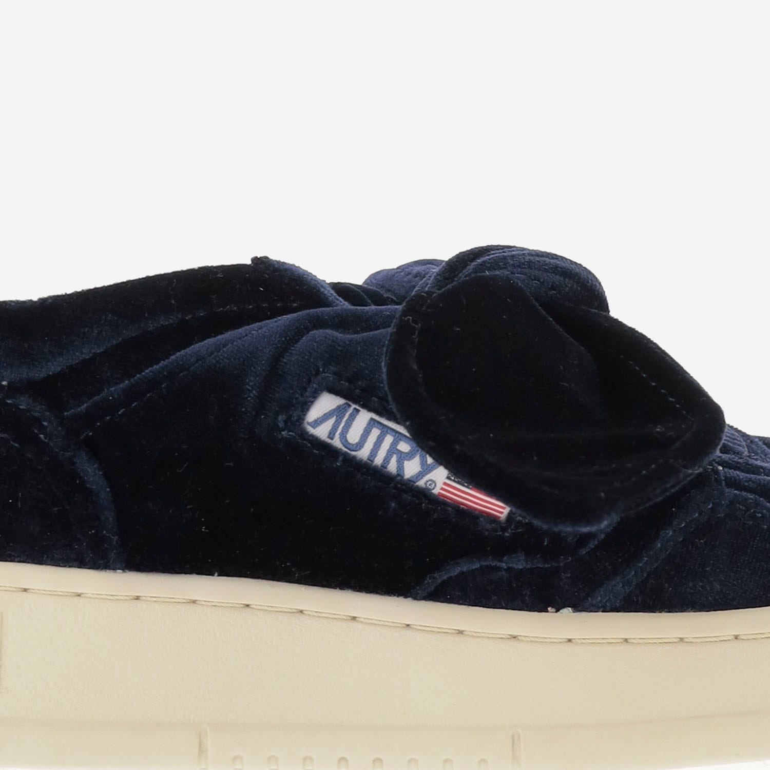 Autry Low-top Bow-detail Velvet Sneakers In Blue
