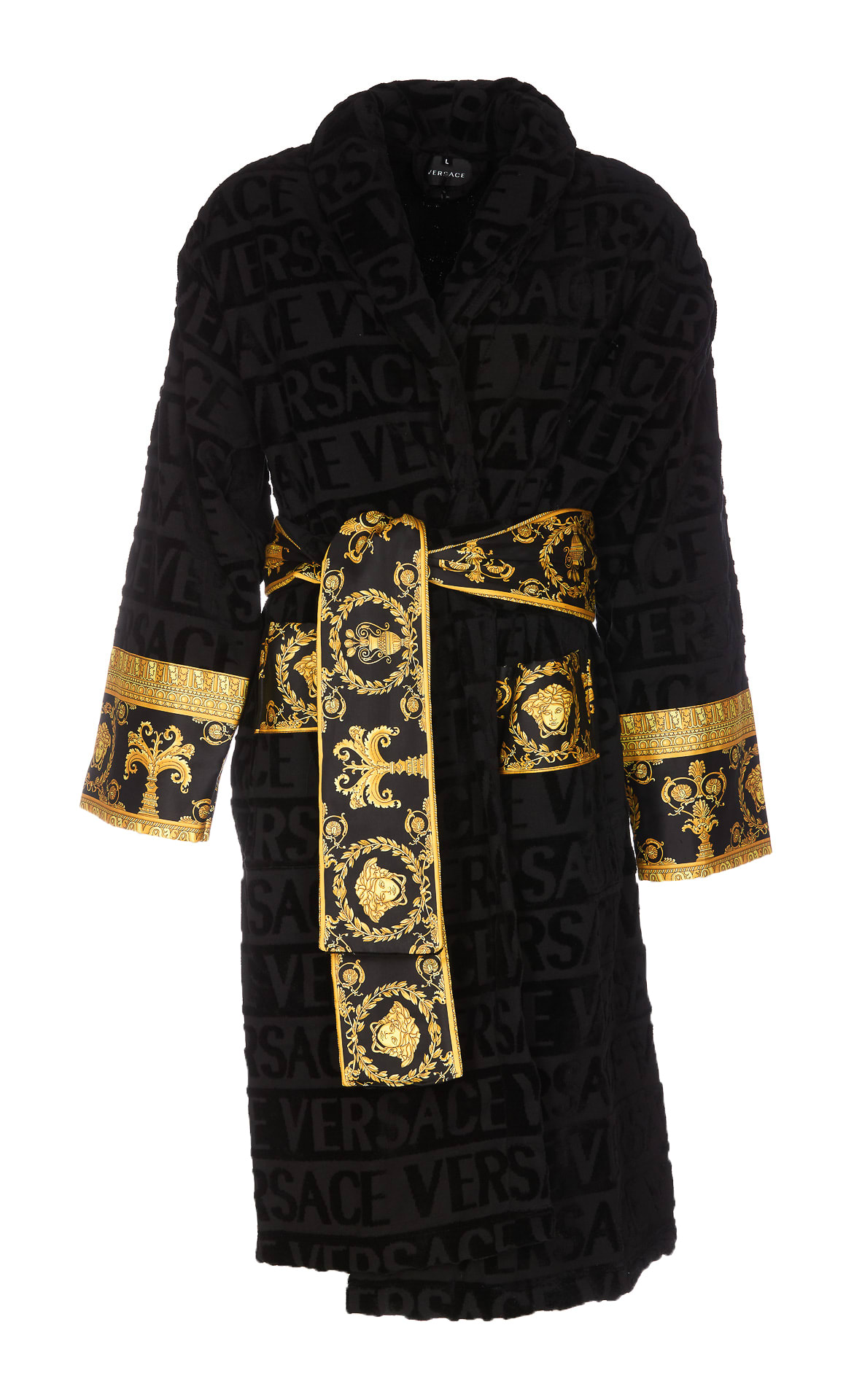 Luxury bathrobe available in all sizes . Brand:Versace,LV,FENDI . Price: .  #ibadanlingeries #ibundies #pantsandbrainib #ibvendor…