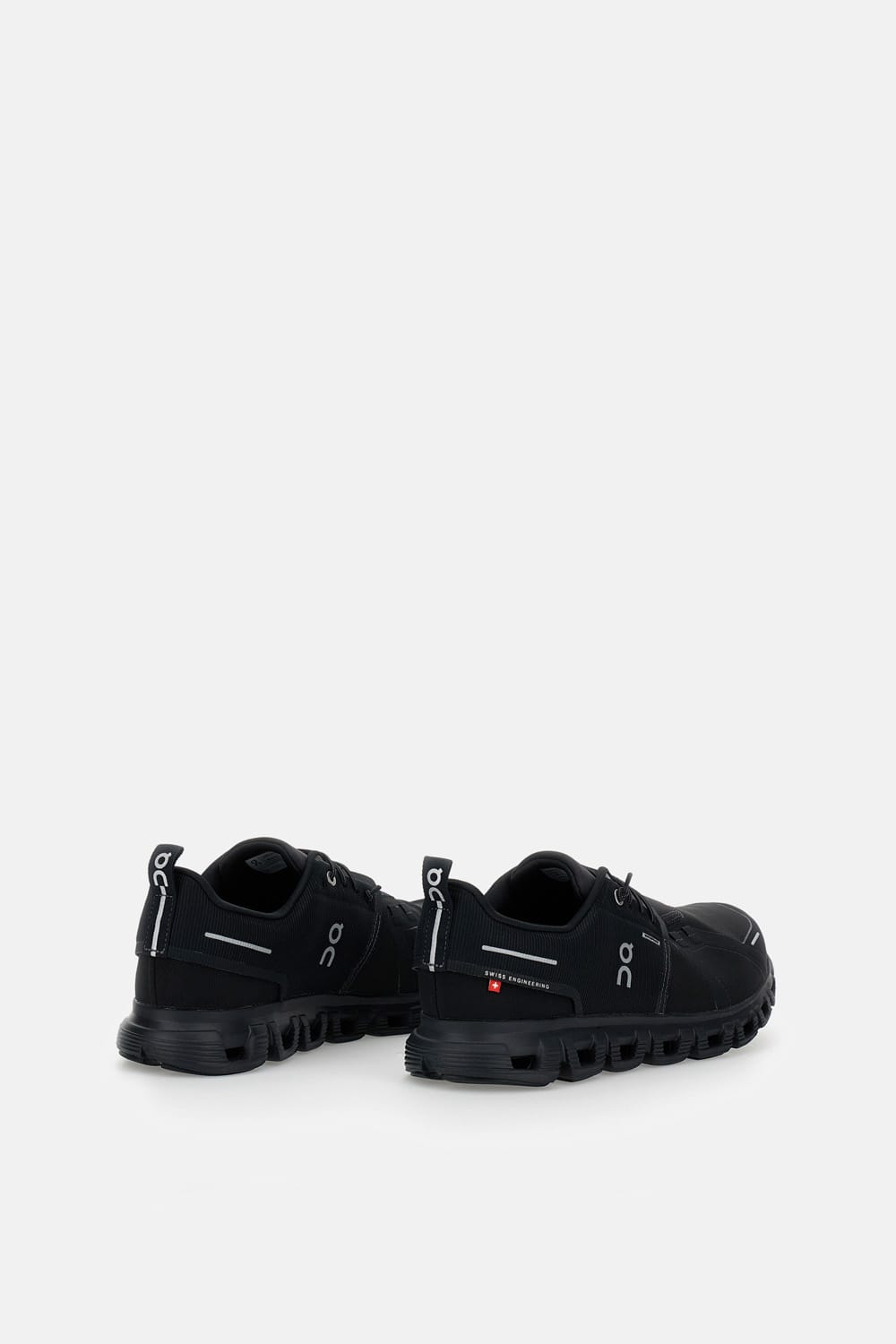 On Cloud 6 Wp Sneakers In Black