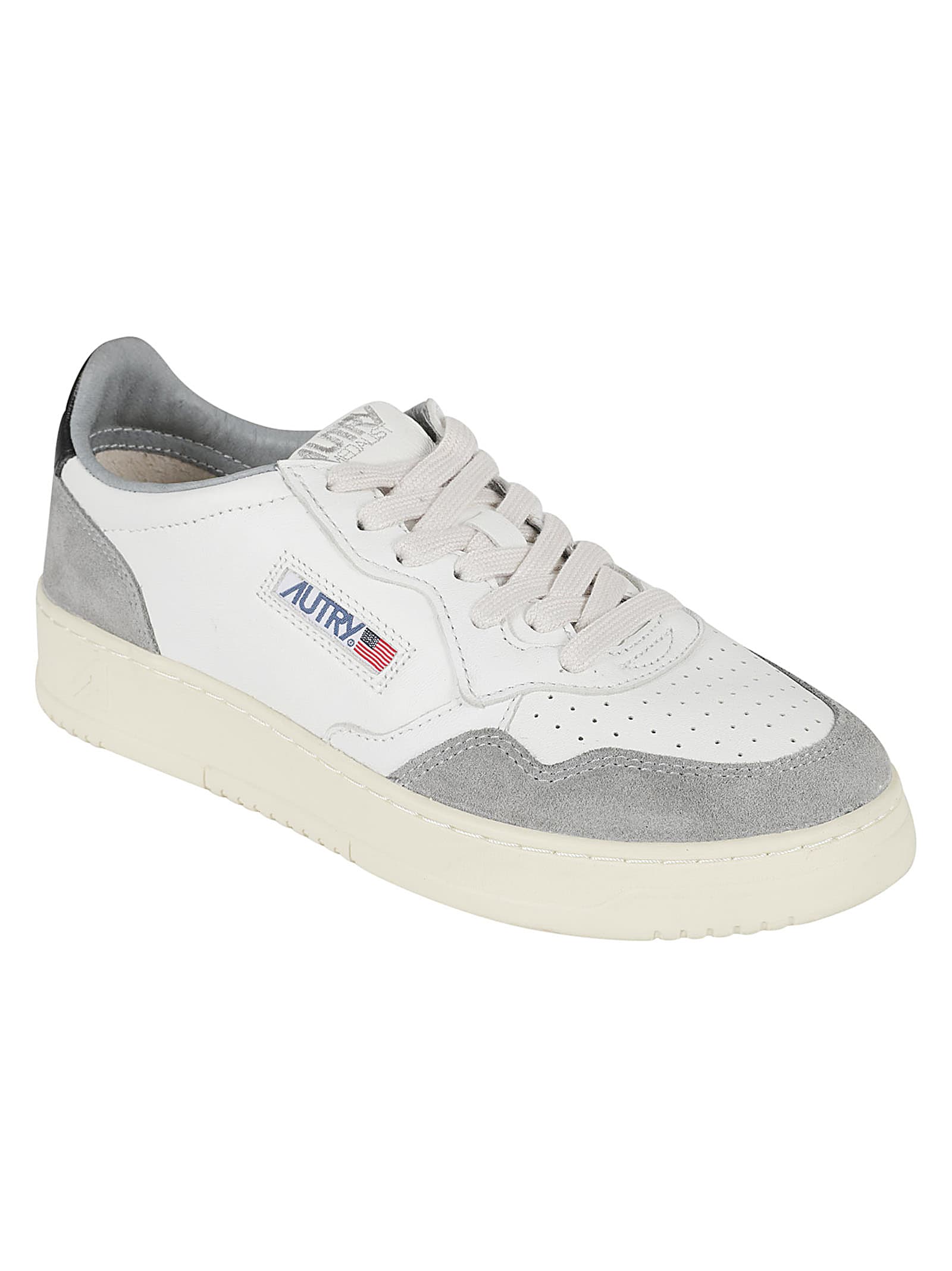 Shop Autry Medalist Low Sneakers In Grey/black