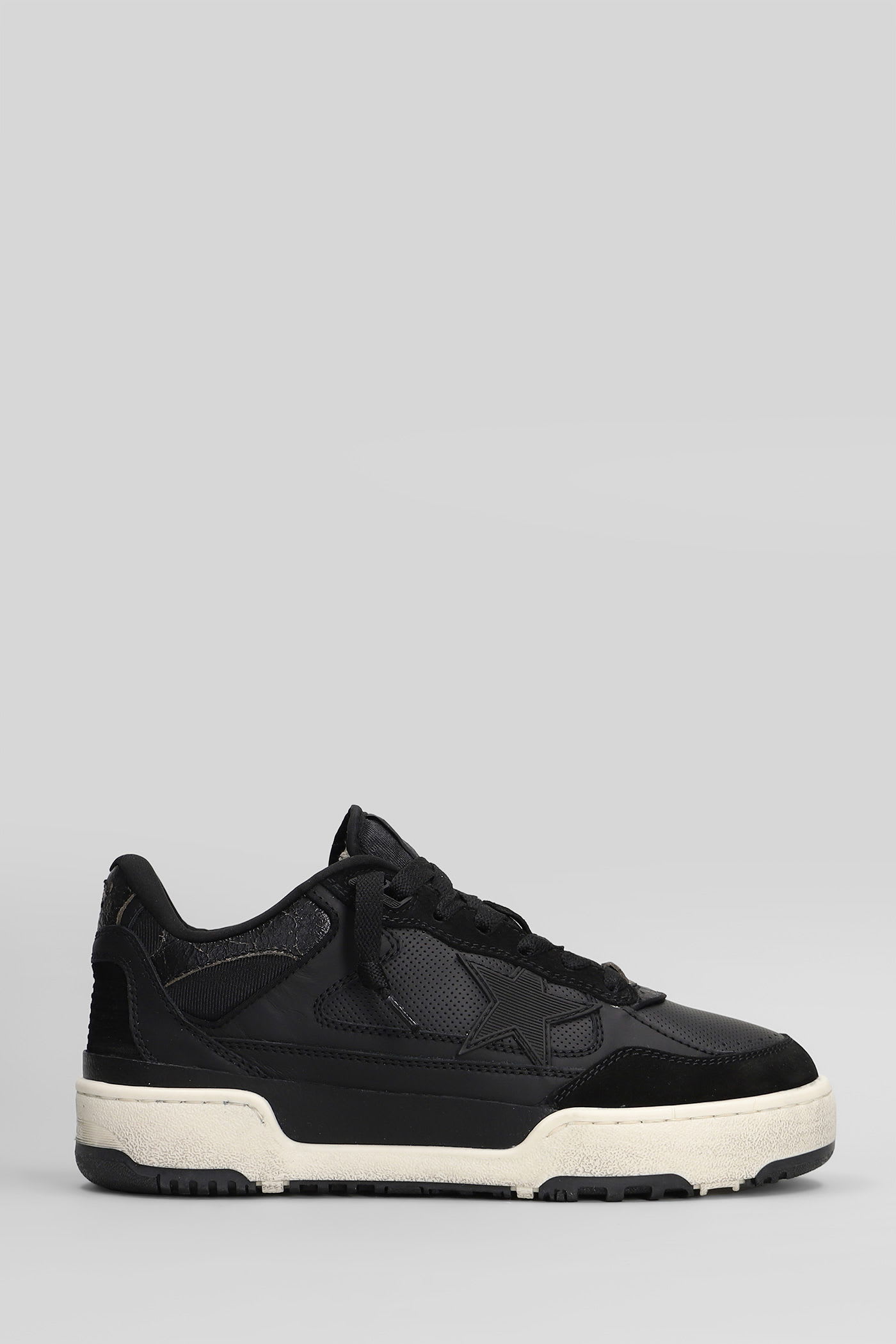 Golden Goose Low Top Leather Sneakers With Contrast Sole In Black