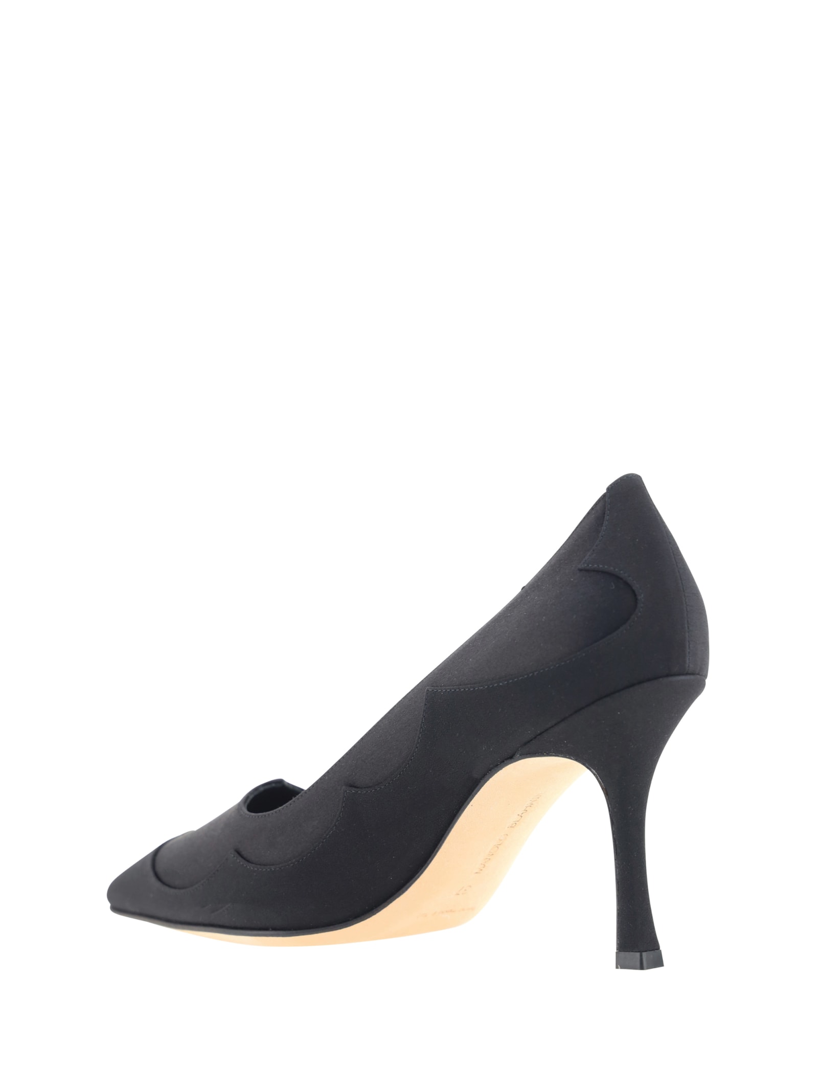 Shop Manolo Blahnik Fabrakahi Pumps In Blck