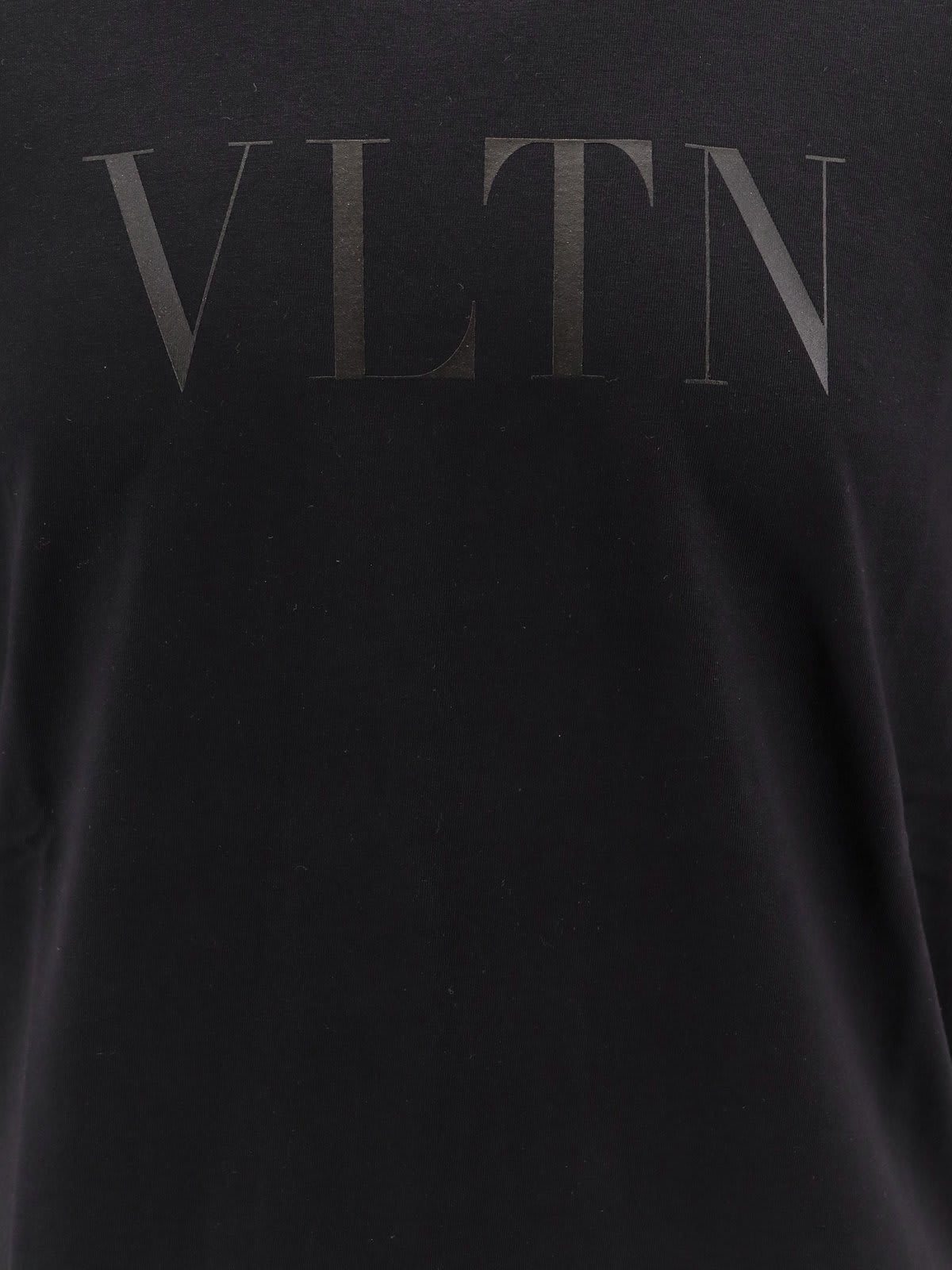 Shop Valentino Vltn Logo Printed Crewneck T-shirt In No Black