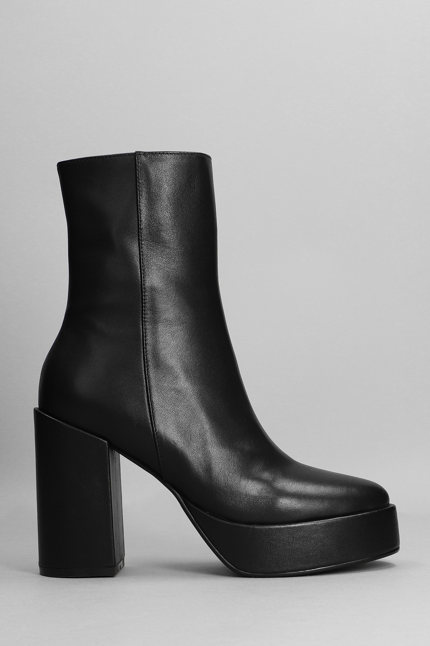Bibi Lou High Heels Ankle Boots In Black Leather