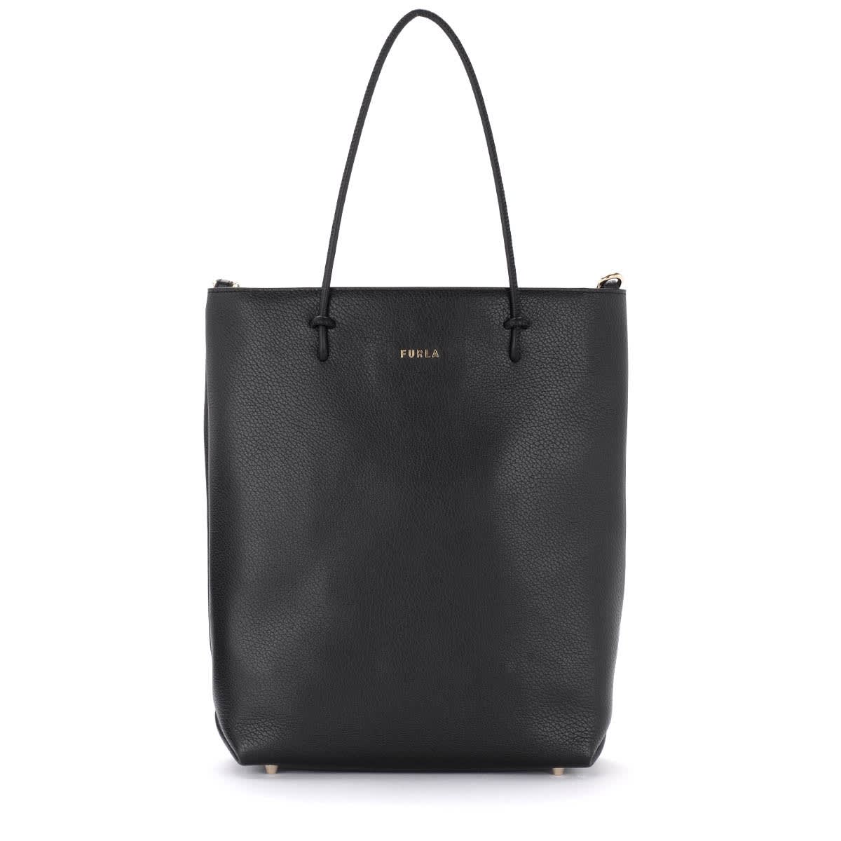 Furla Essential M Shopping Bag In Black Leather