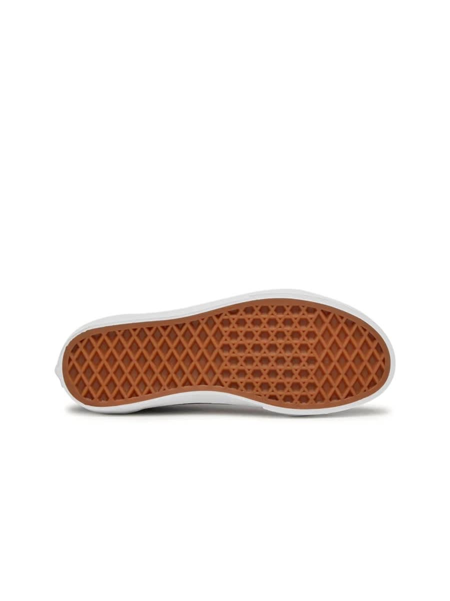 Vans Old Skool Sneaker In Black