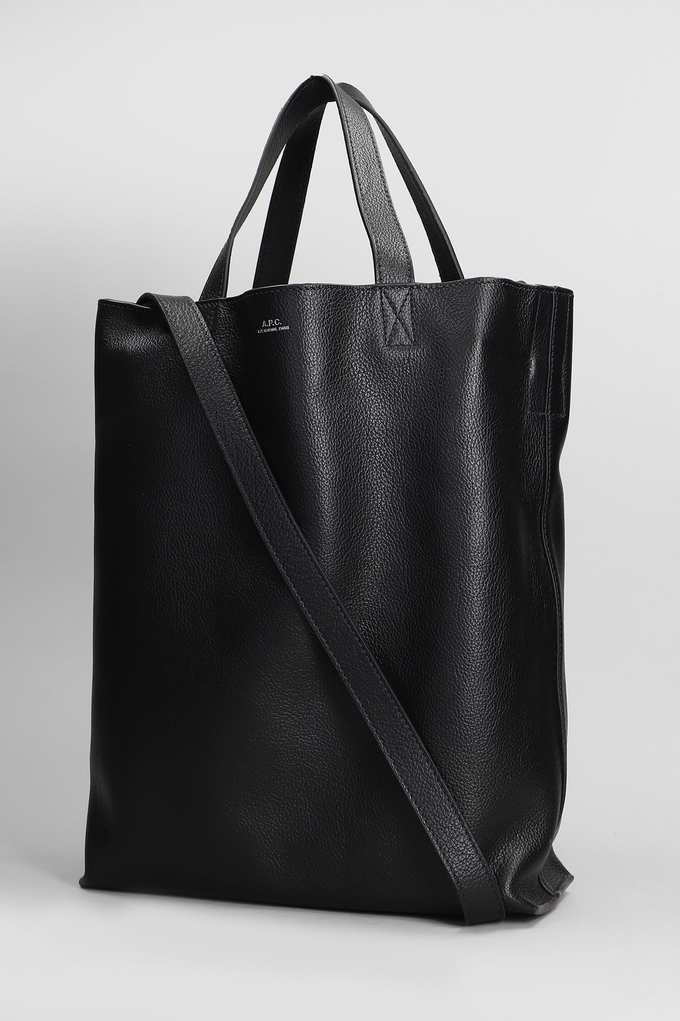 Shop Apc Maiko Tote In Black Leather