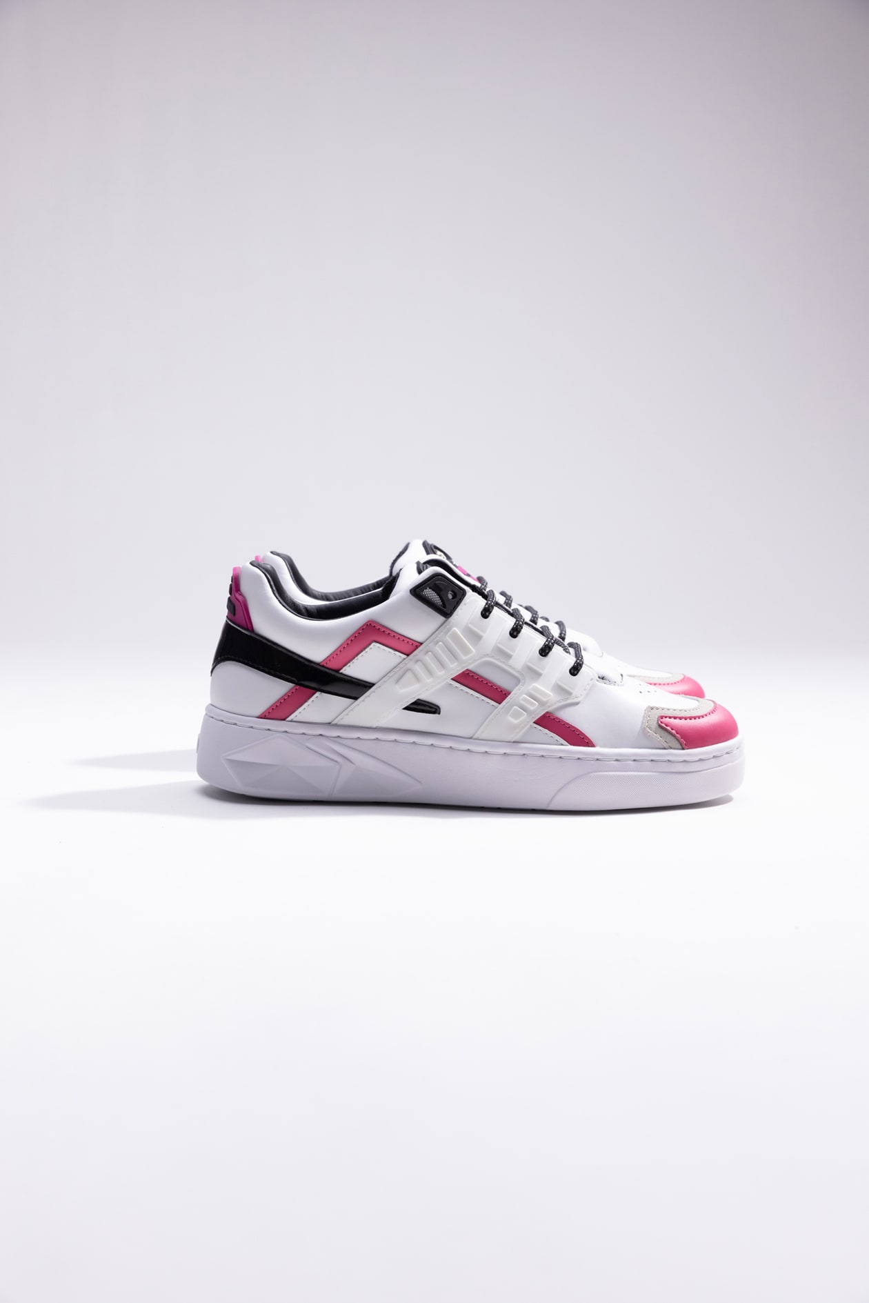 Shop Hide&amp;jack Low Top Sneaker - Mini Silverstone Pink White