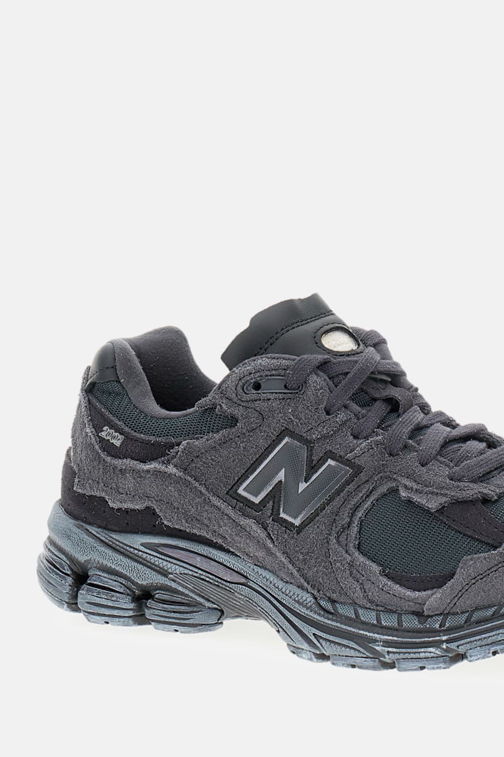 New Balance M2002 Protected Sneakers In Black