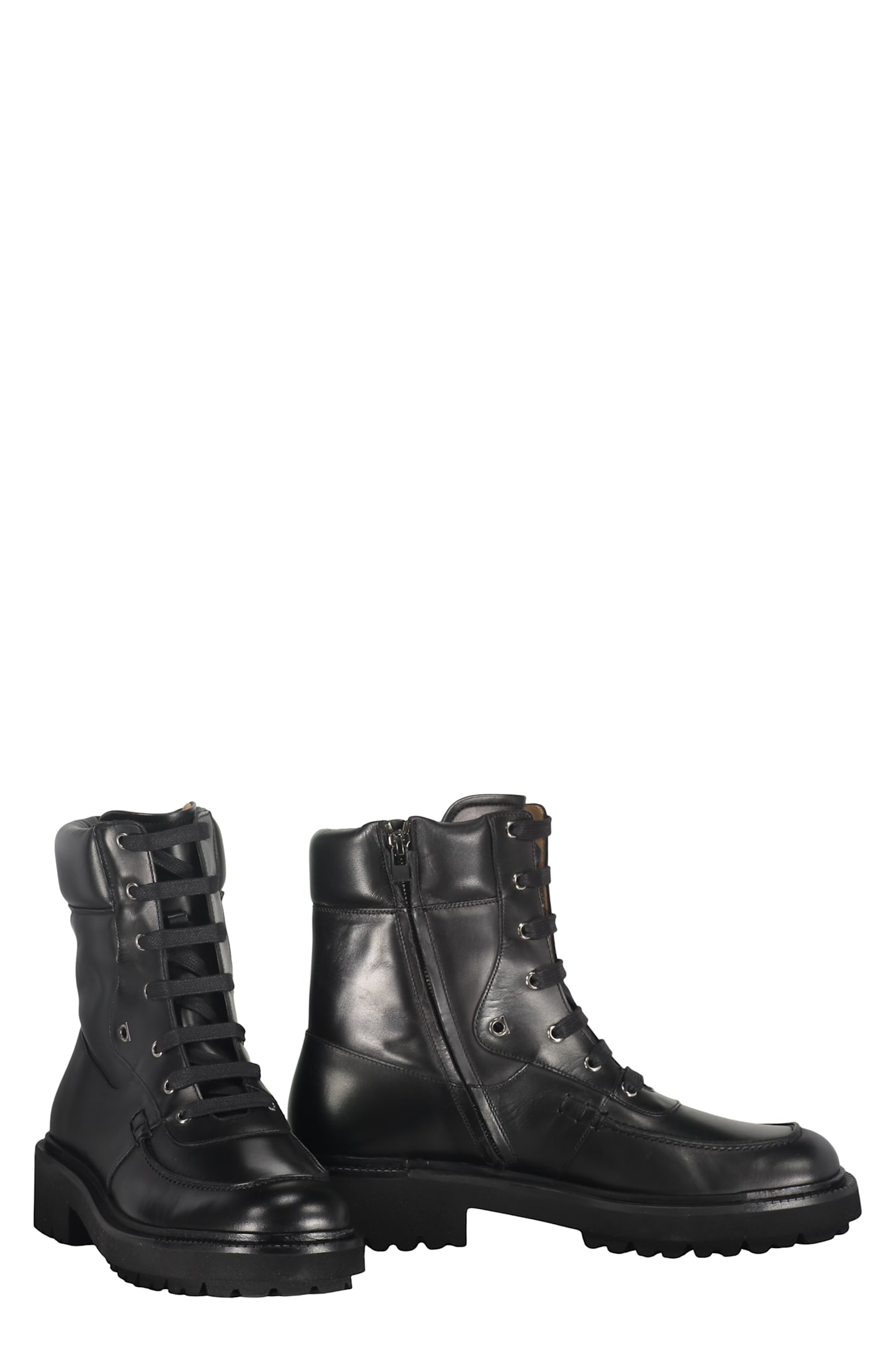 Ferragamo Leather Lace-up Boots In Black