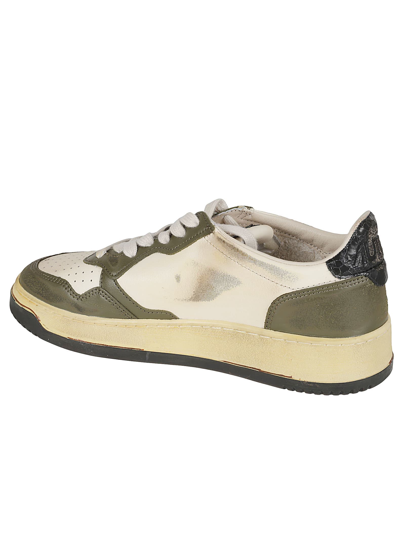 Shop Autry Sup Vintage Low Man Sneakers In Green