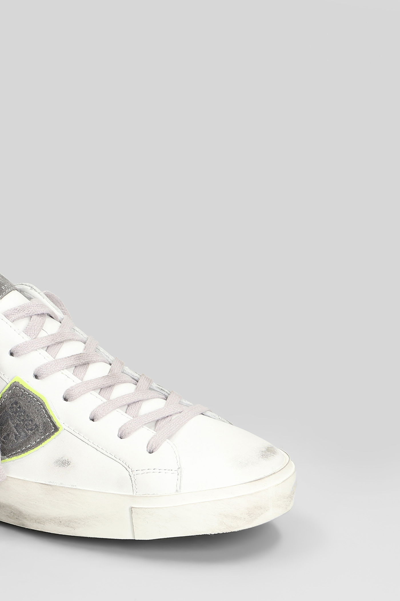 Philippe Model Prsx Low Sneakers In White Leather In Animal Print