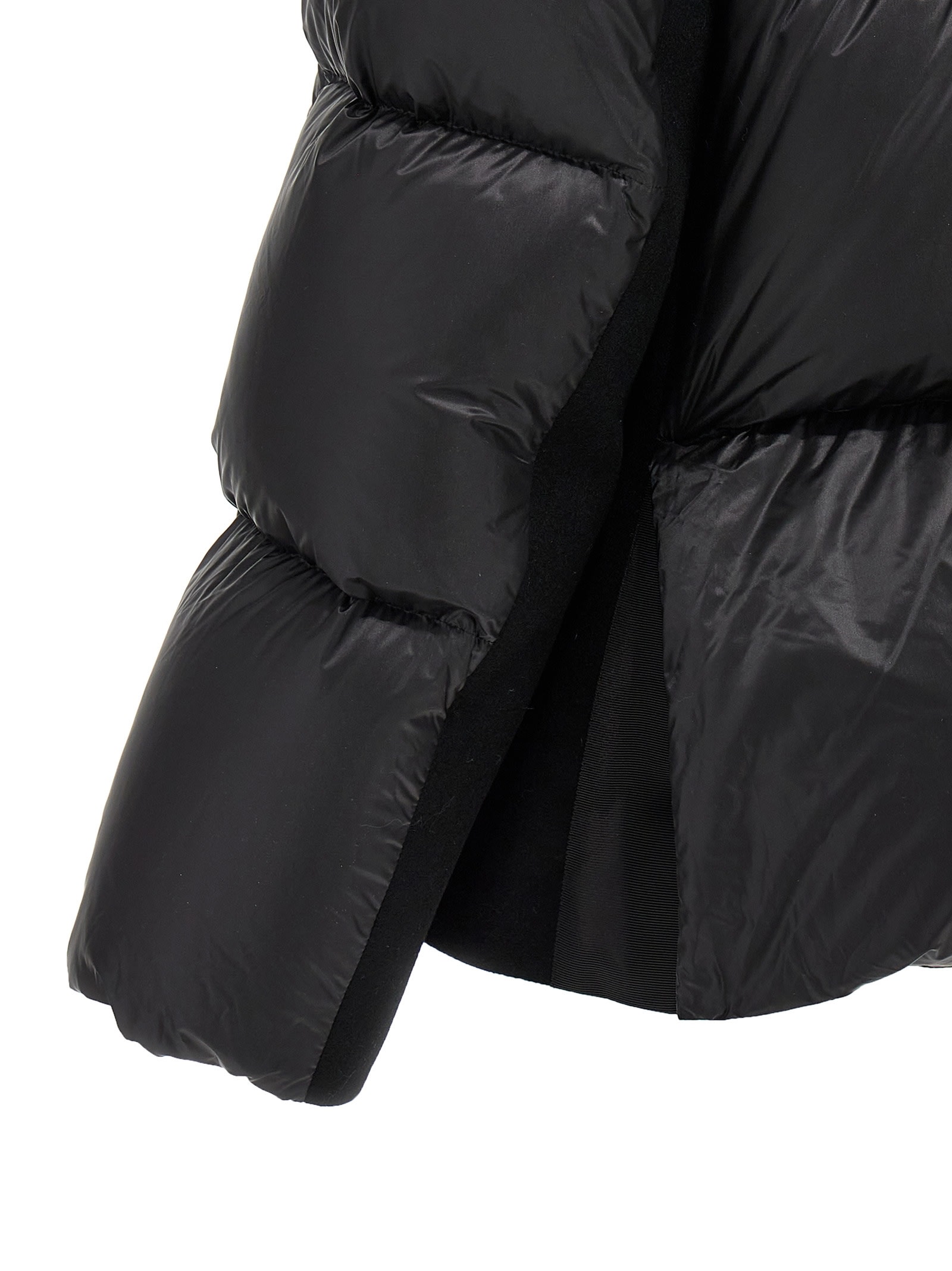 Sacai Womens Black Funnel-neck Contrast-panels Regular-fit Shell Coat In Black