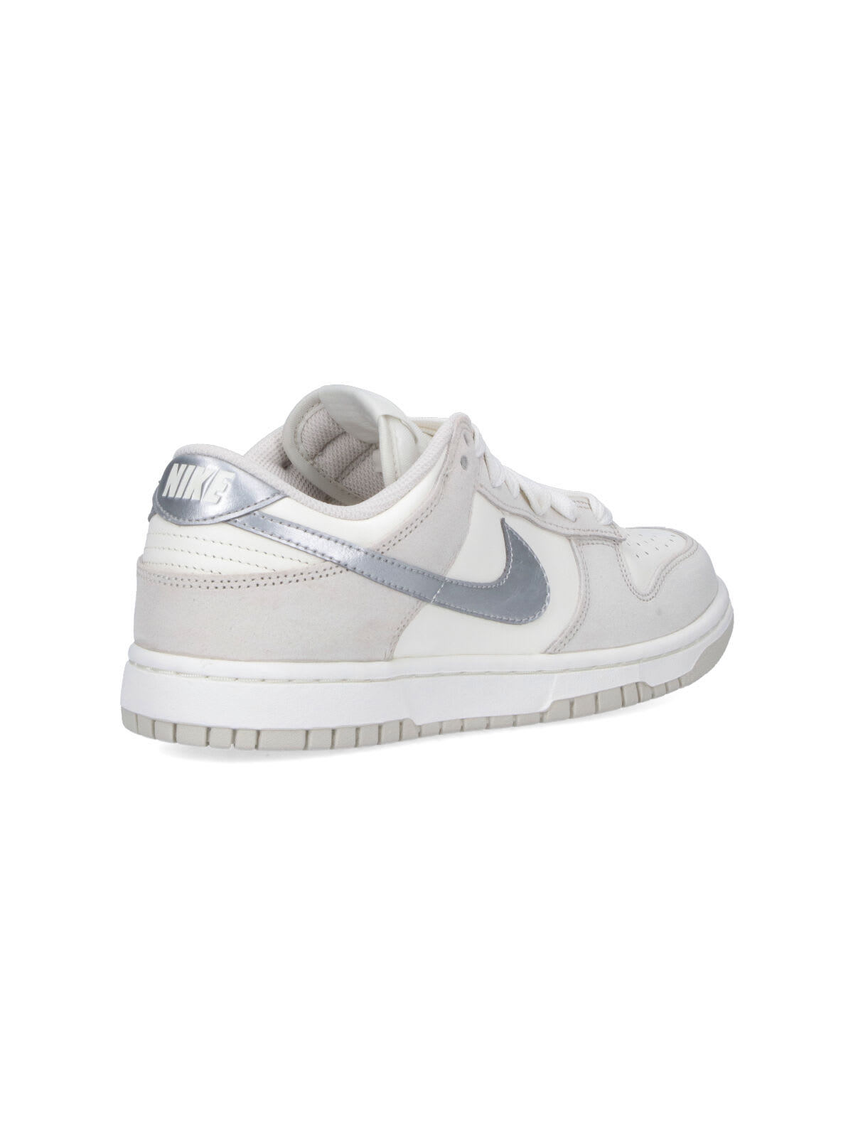 Nike Dunk Low Retro Sneakers In White