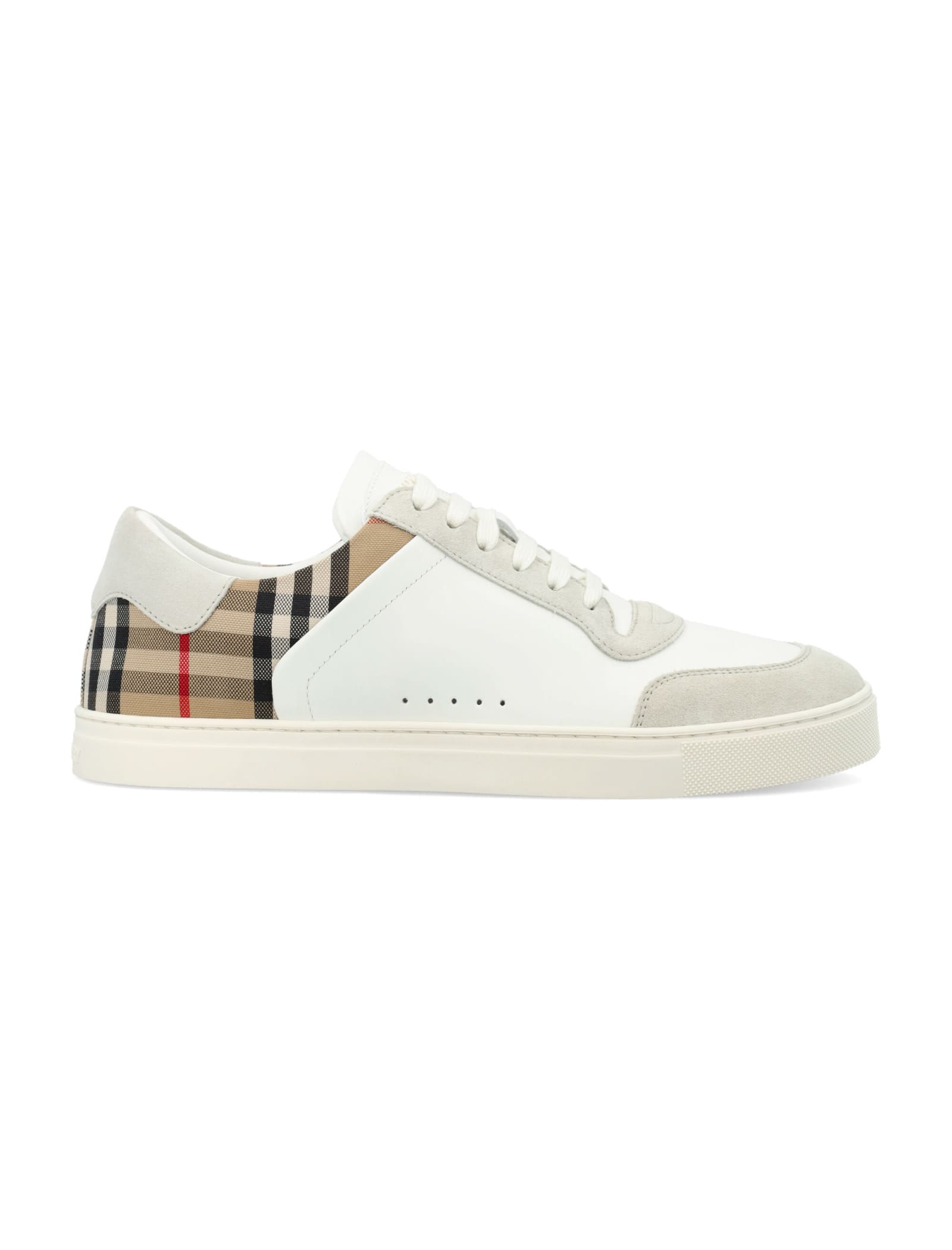 Shop Burberry Mf Stevie 2m Sneakers In Ntwht/arbeige Ip Chk