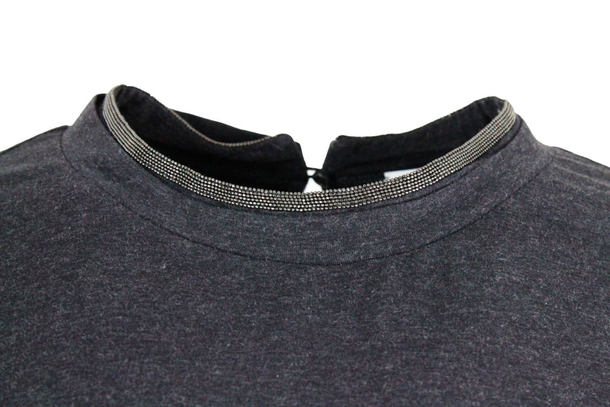 Brunello Cucinelli Short-sleeved T-shirt In Elasticized Stretch Cotton With A Crew Neck Edged With Jewels In Grey Antracite
