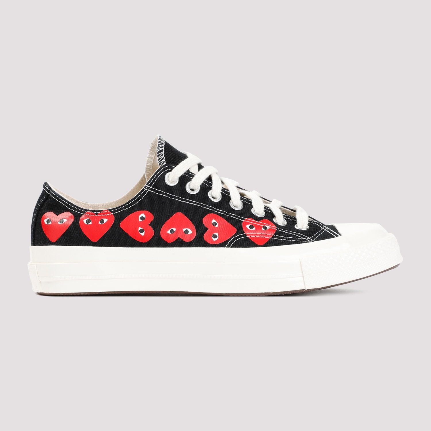 Comme Des Garçons Play Comme Des Garçonsplay Multi Heart Low Top Sneakers In Black